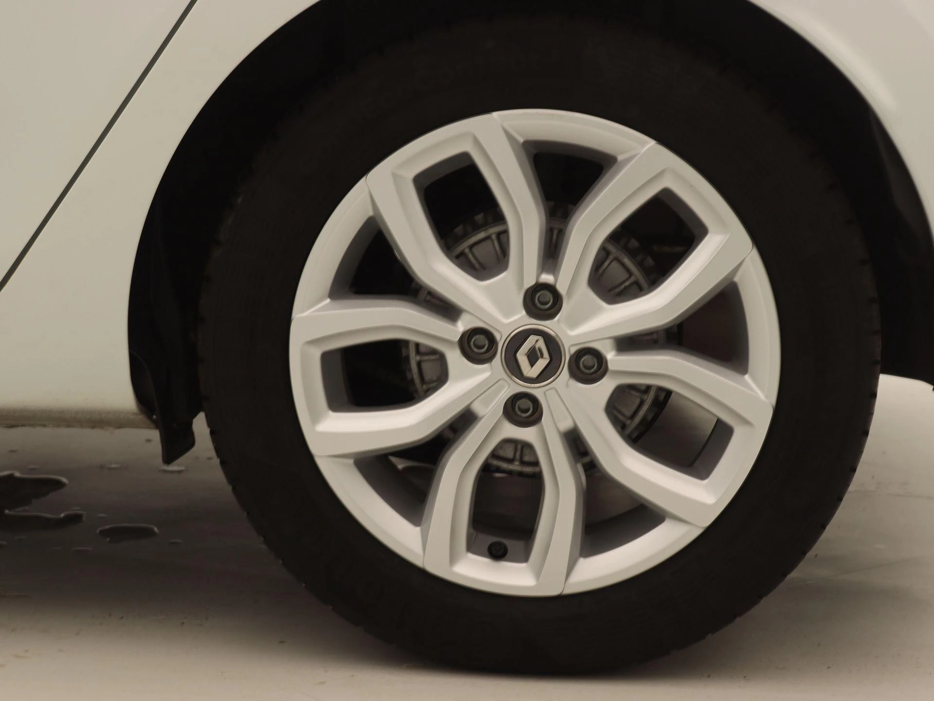 Renault-Clio-image-15
