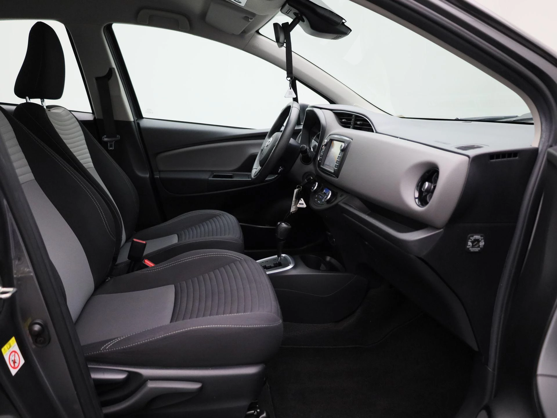 Toyota-Yaris-image-31
