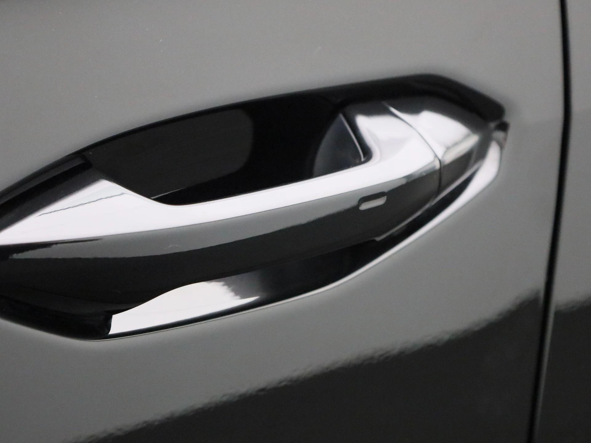 Audi-Q4 e-tron-image-18