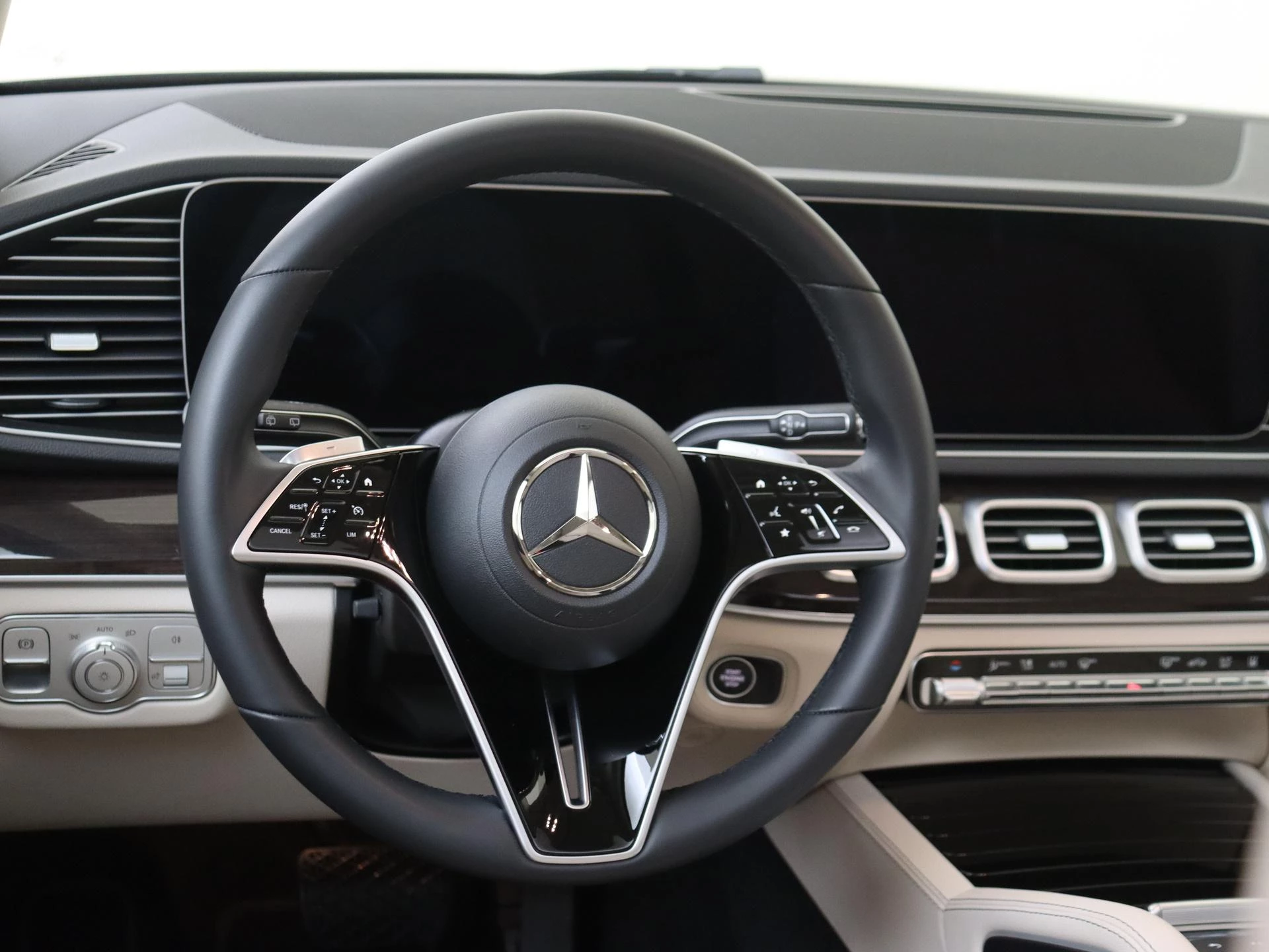 Mercedes-Benz-GLE-image-9