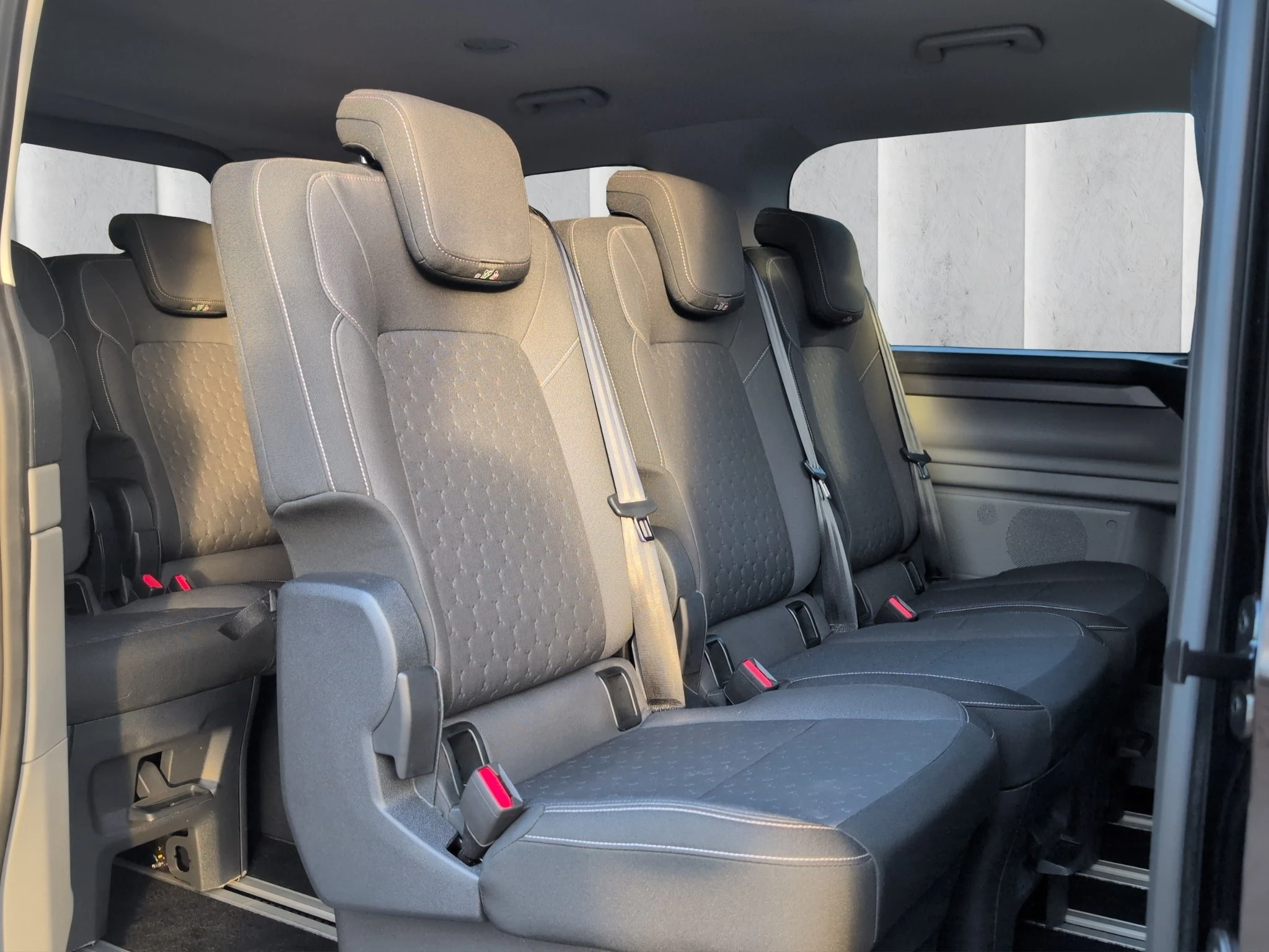 Ford-Tourneo Custom-image-10