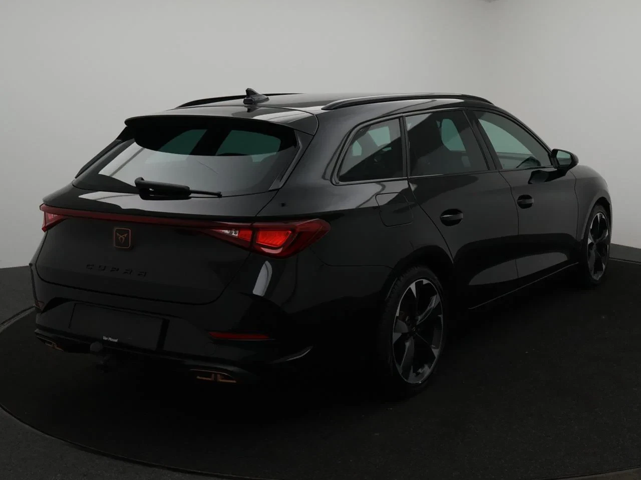 CUPRA-Leon Sportstourer-image-4