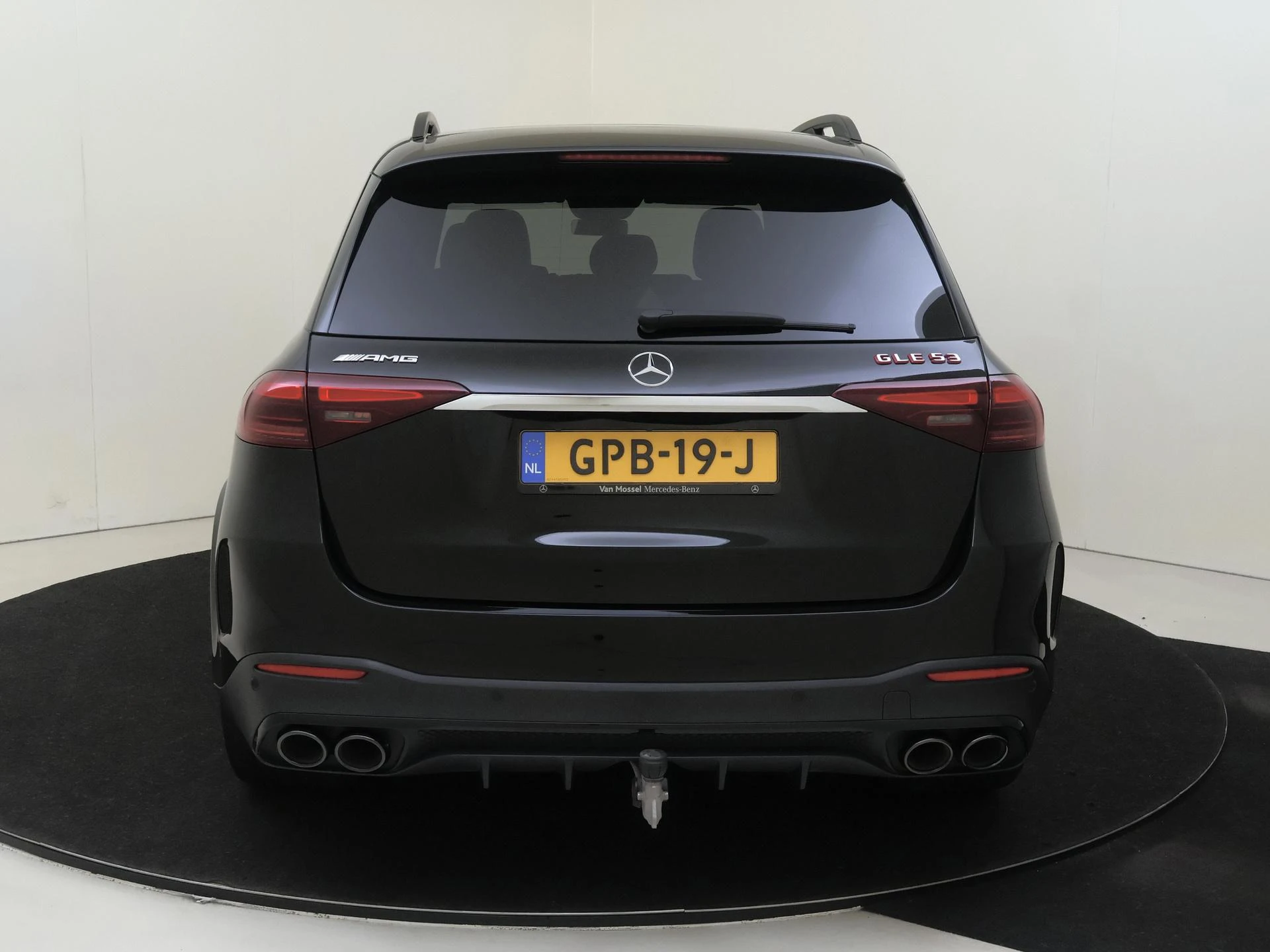 Mercedes-Benz-GLE-image-8