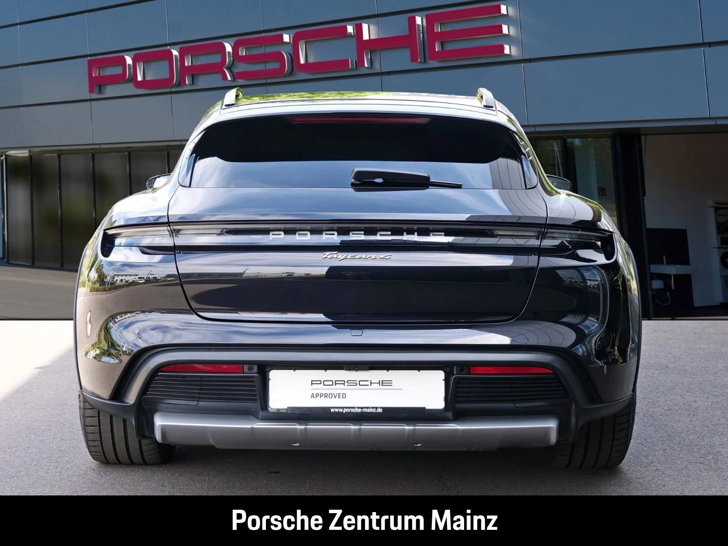 Porsche-Taycan-image-8