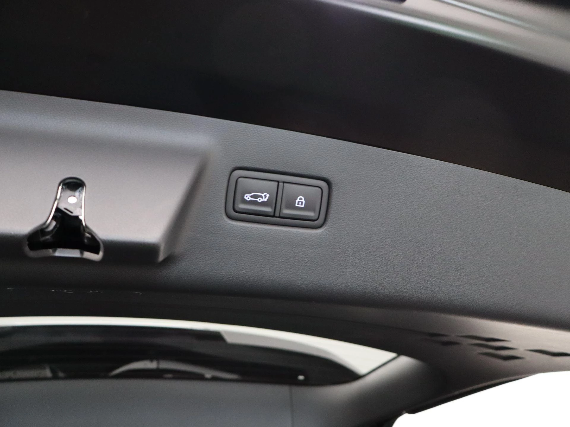 Hyundai-Santa Fe-image-33