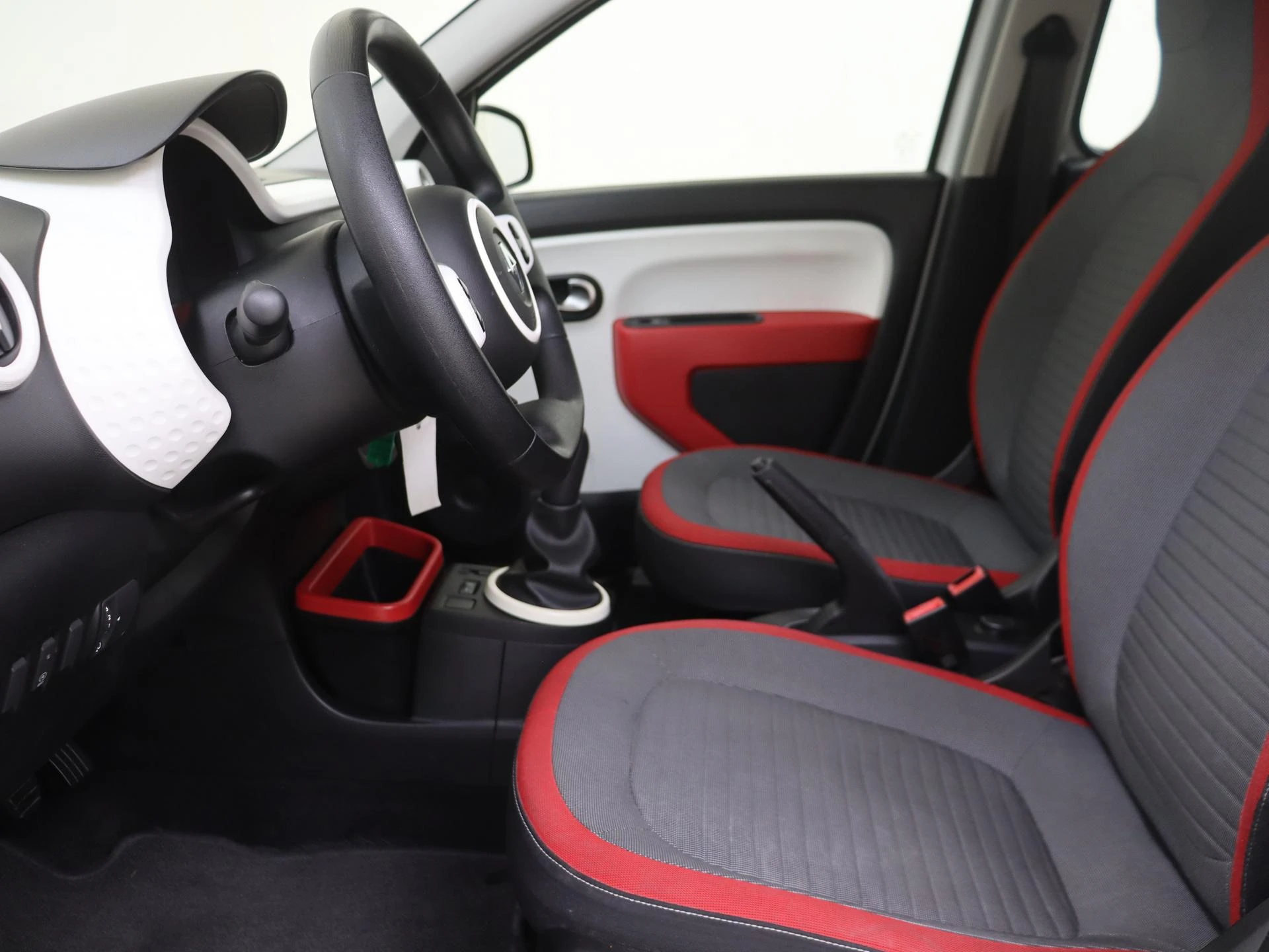 Renault-Twingo-image-14