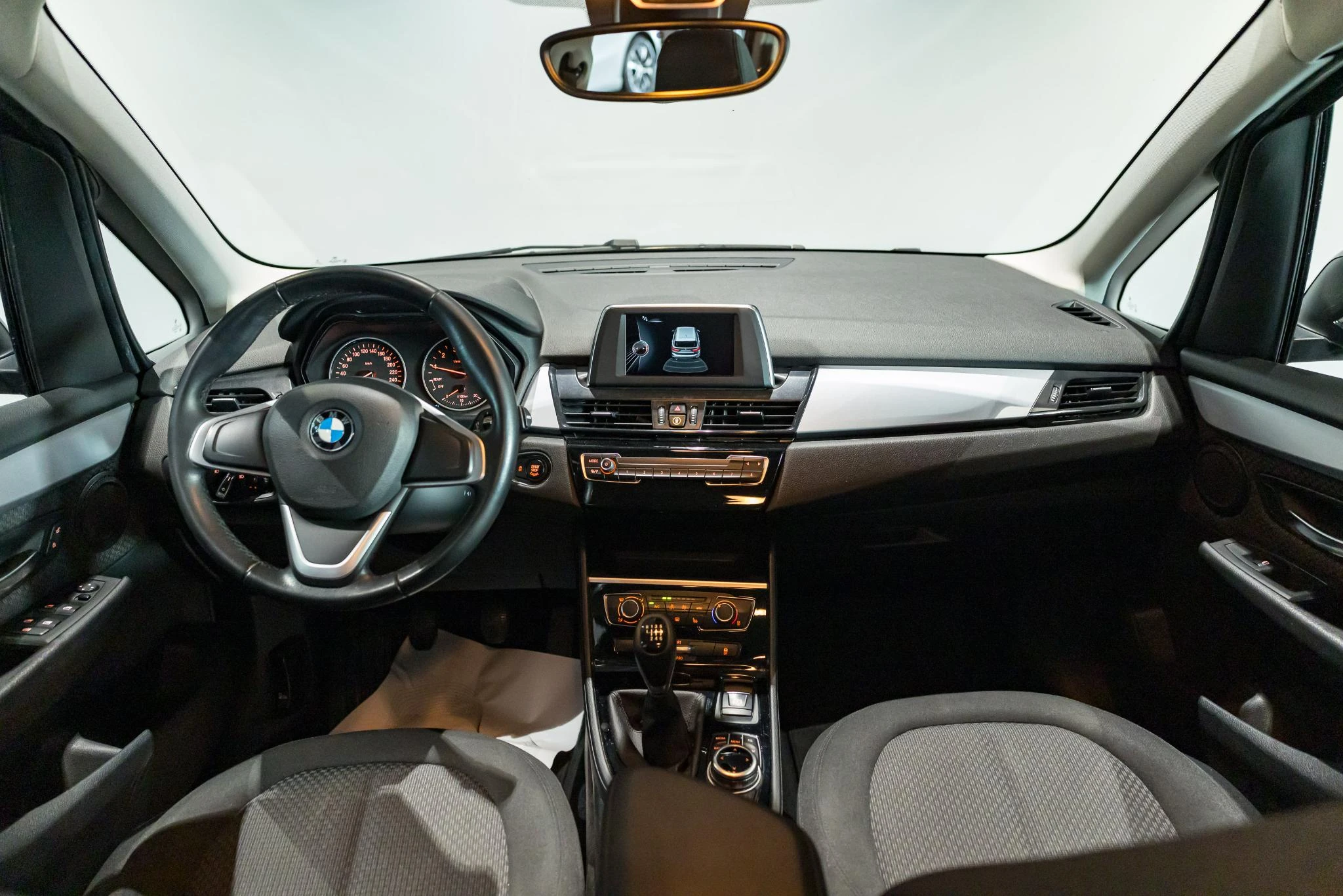 BMW-2 Reeks-image-11