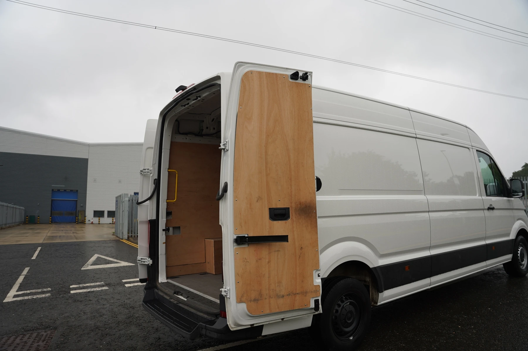 Volkswagen-Crafter-image-29