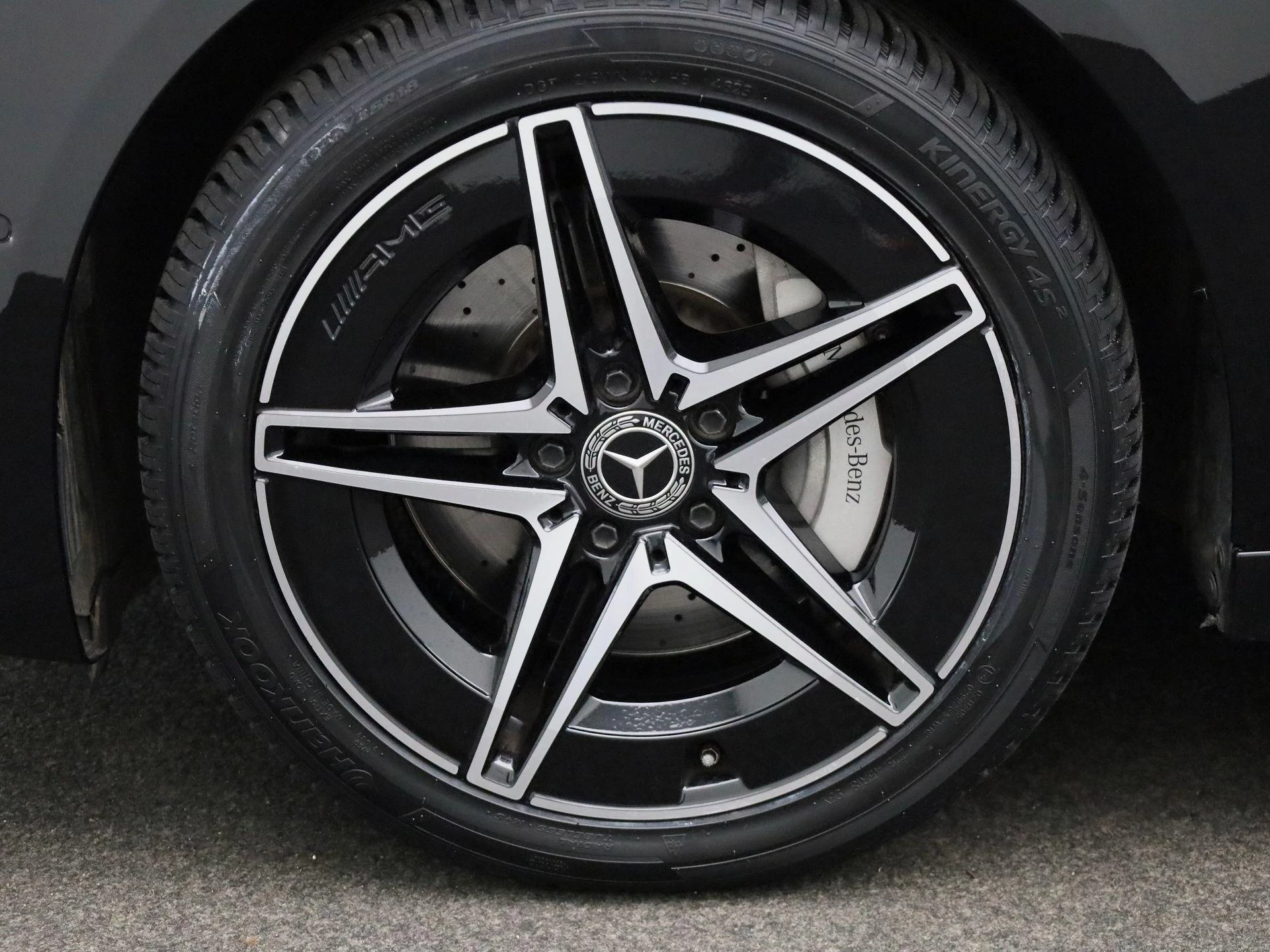 Mercedes-Benz-C-Klasse-image-11