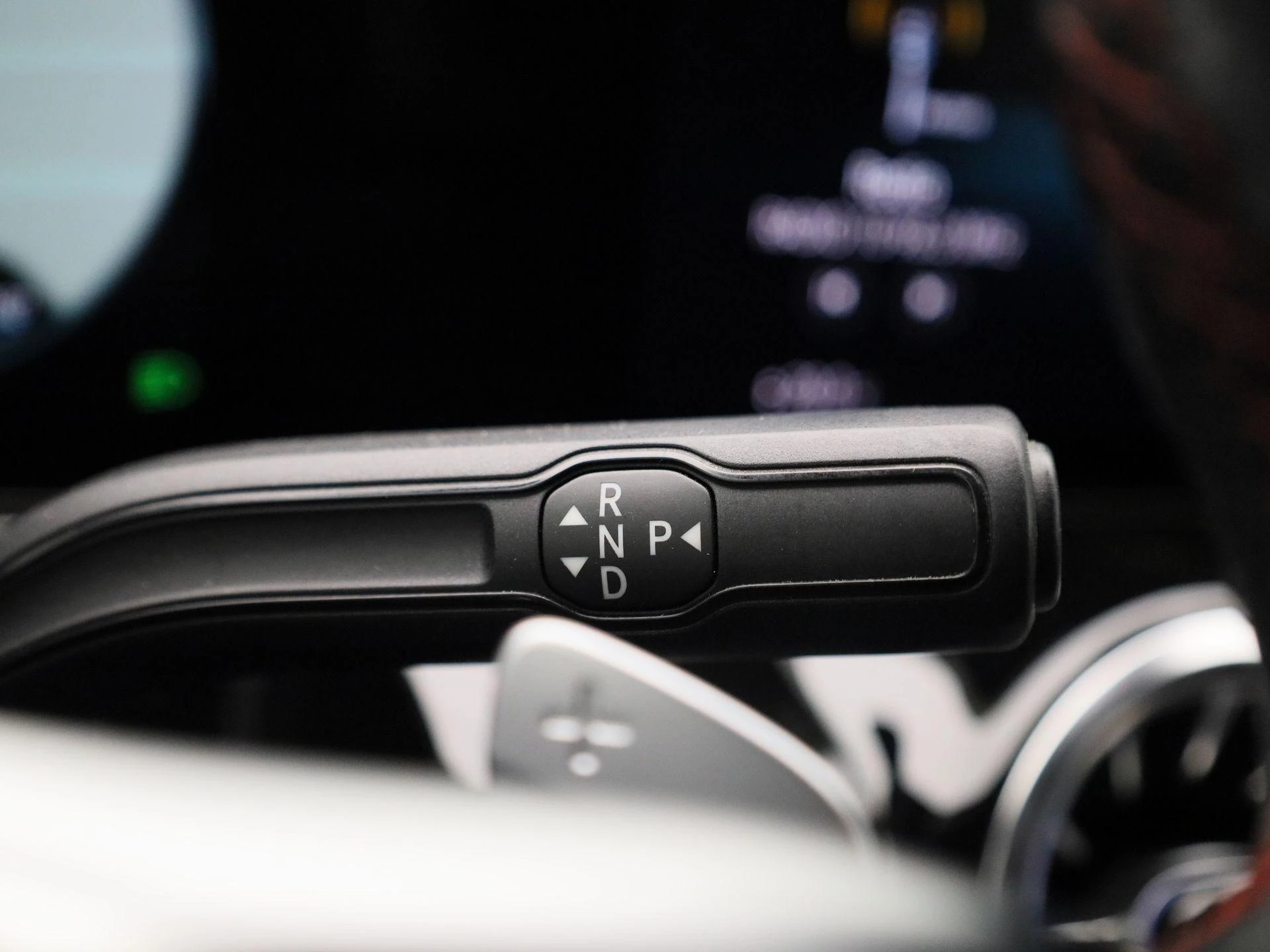Mercedes-Benz-EQA-image-22