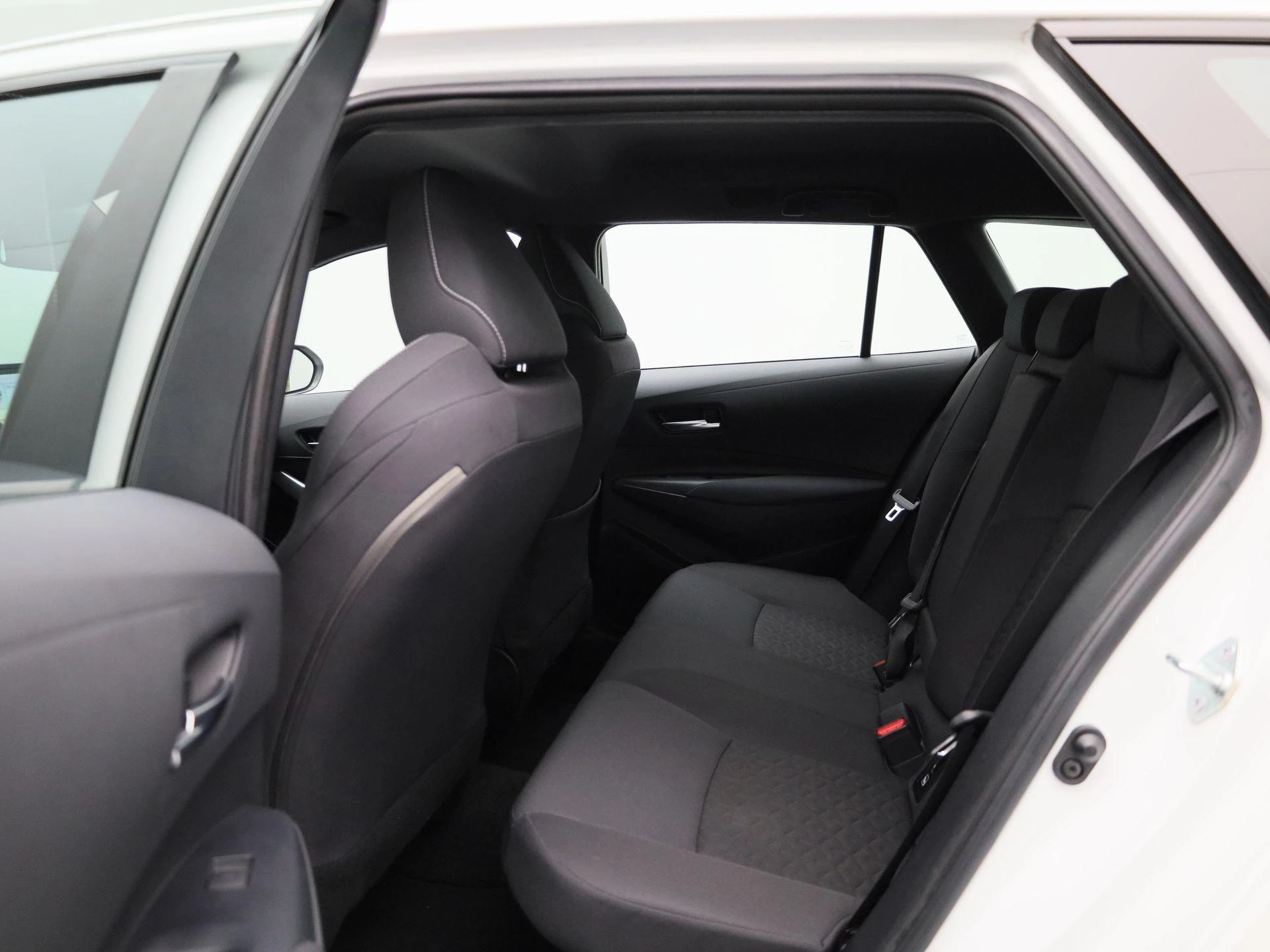 Toyota-Corolla Touring Sports-image-10