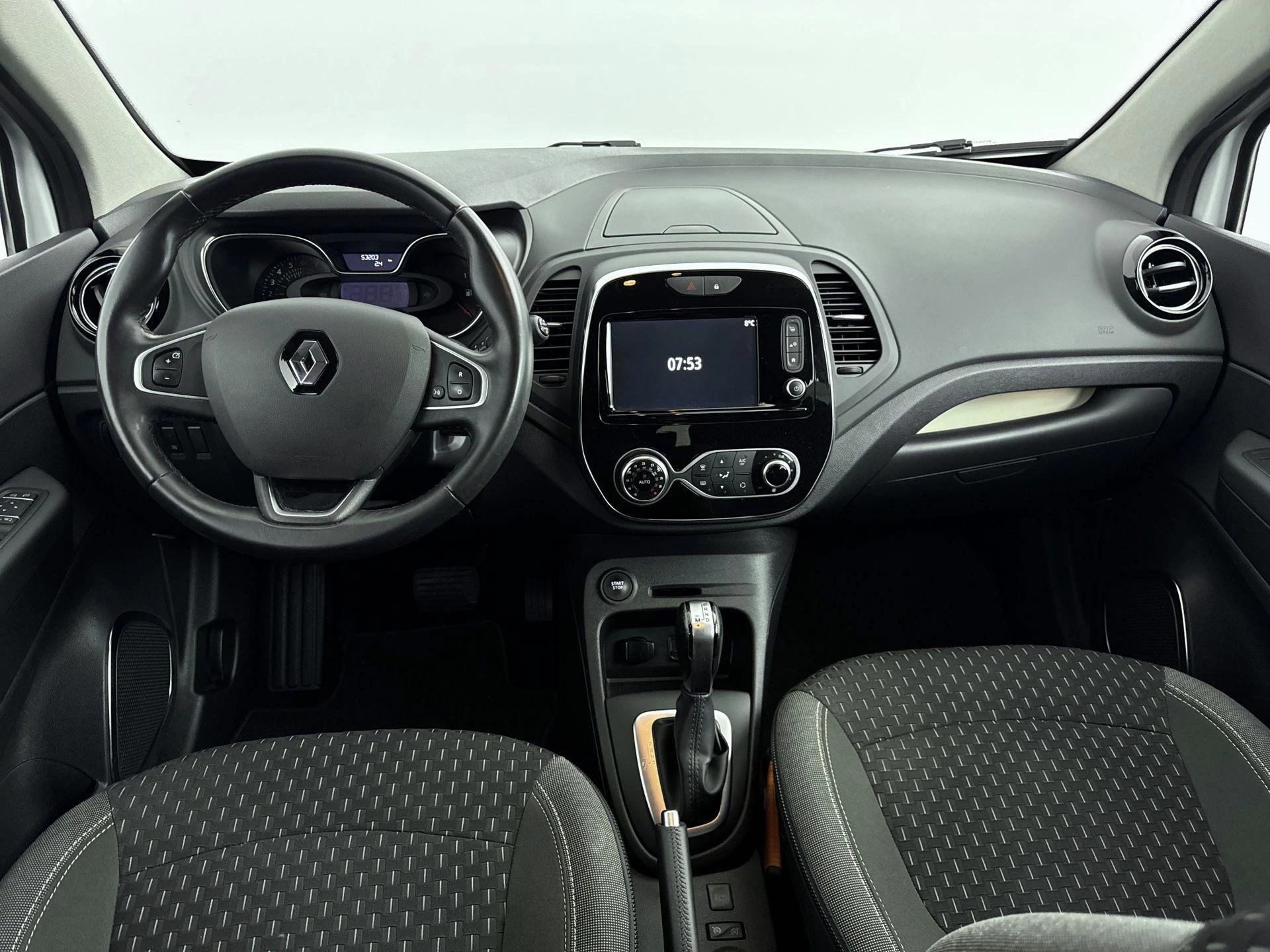 Renault-Captur-image-6
