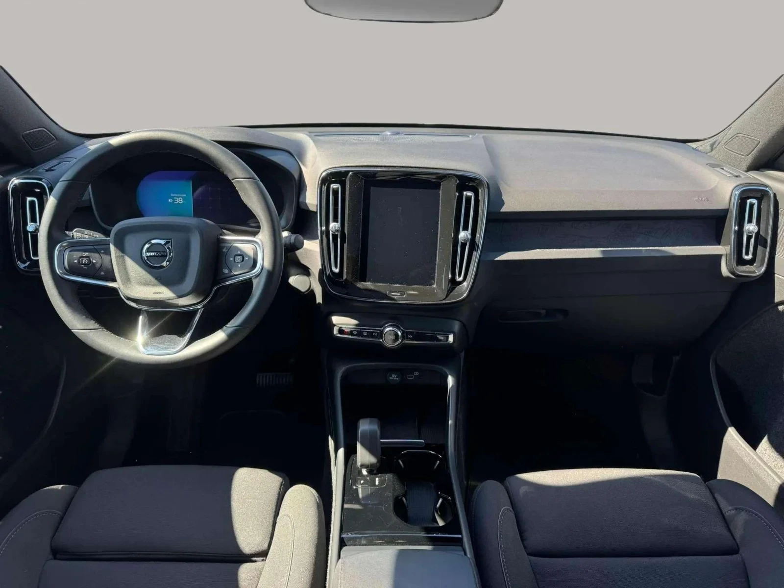 Volvo-C40-image-12