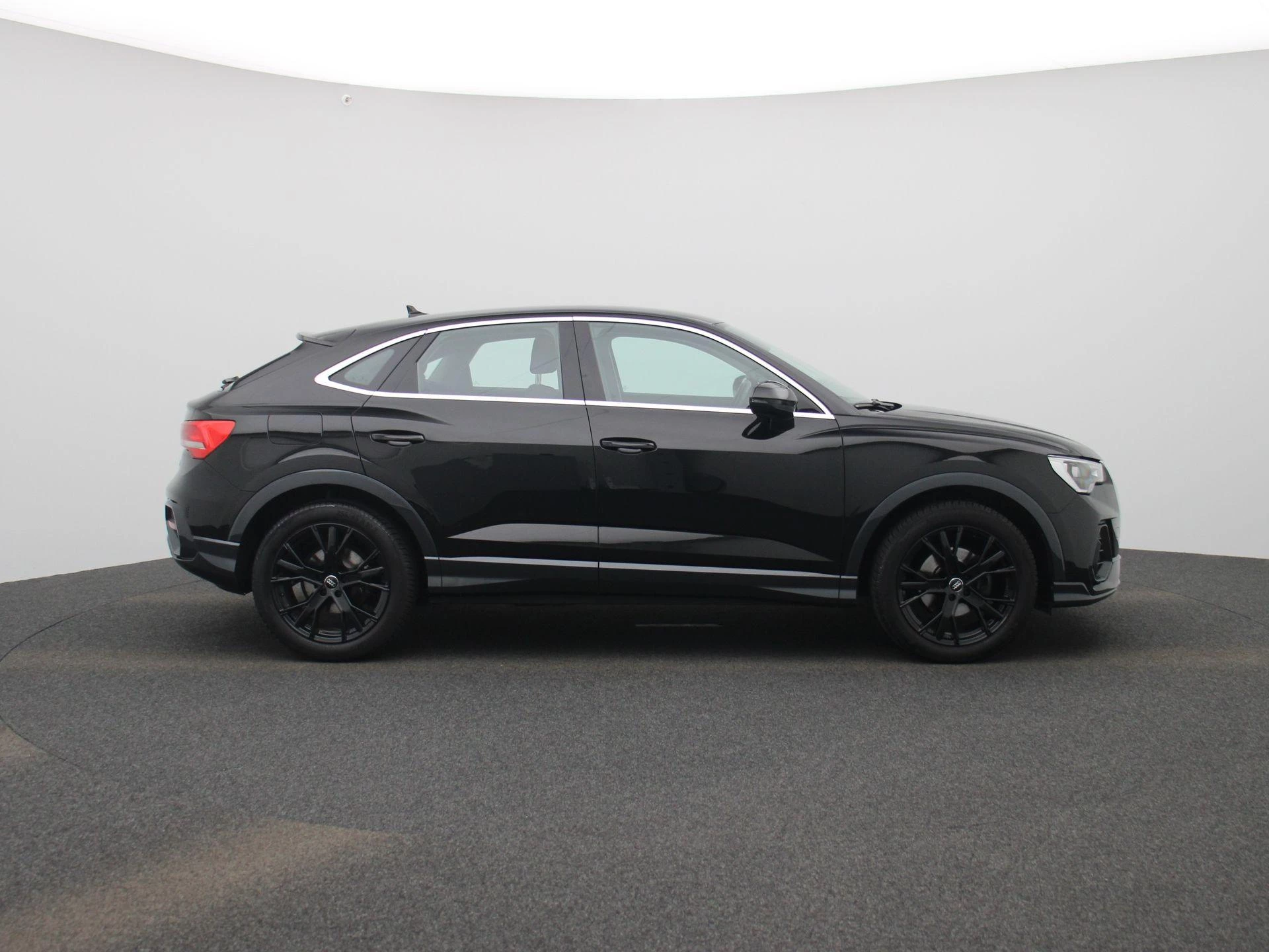 Audi-Q3-image-5