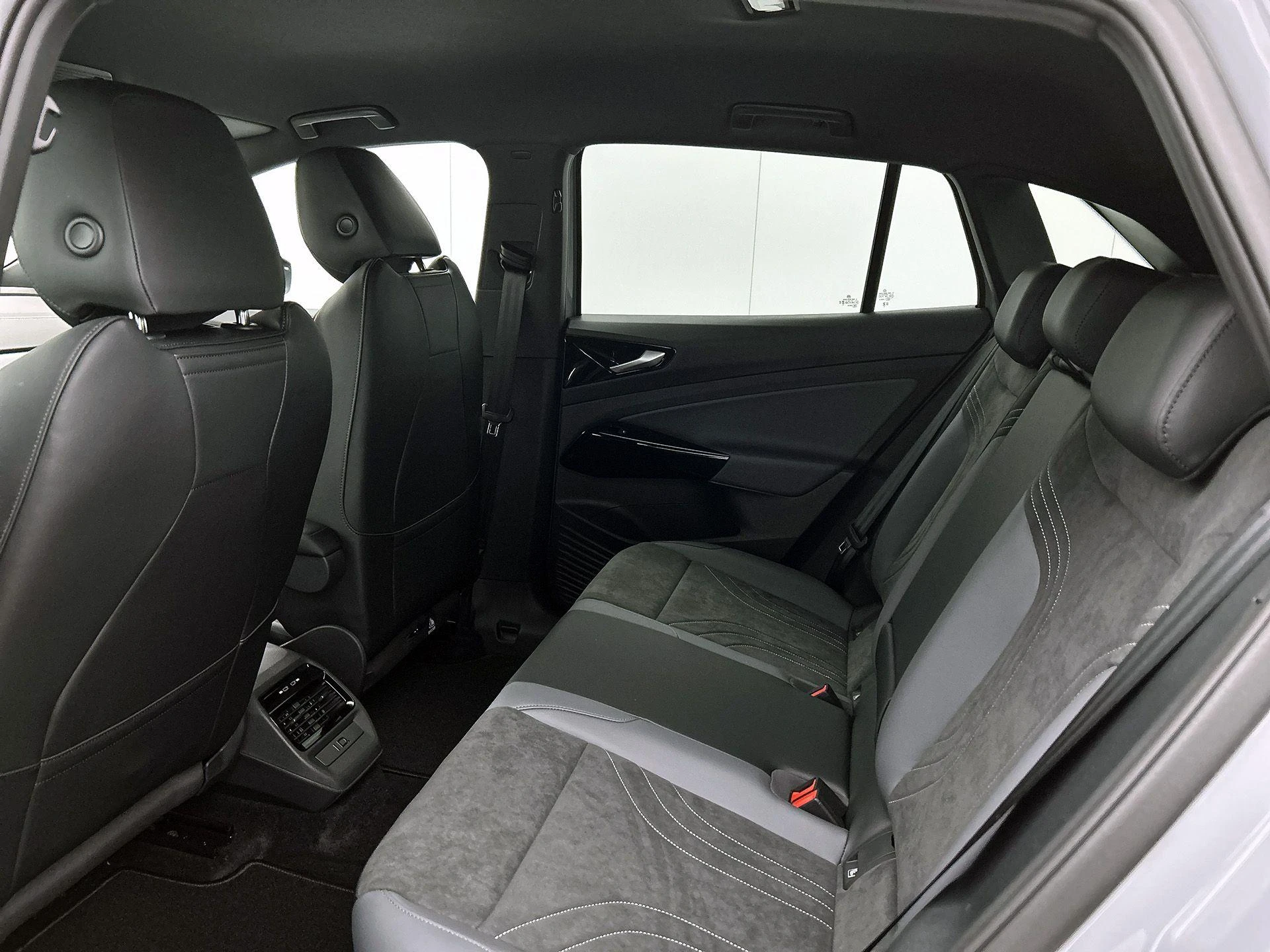 Volkswagen-ID.4-image-26