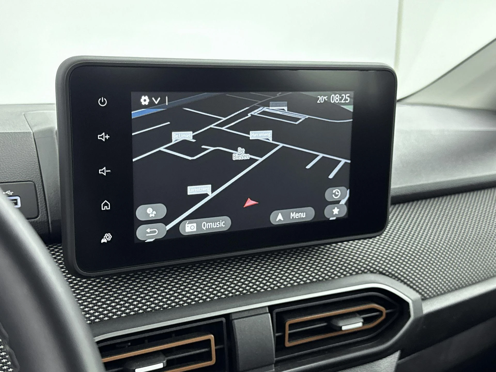 Dacia-Sandero Stepway-image-12