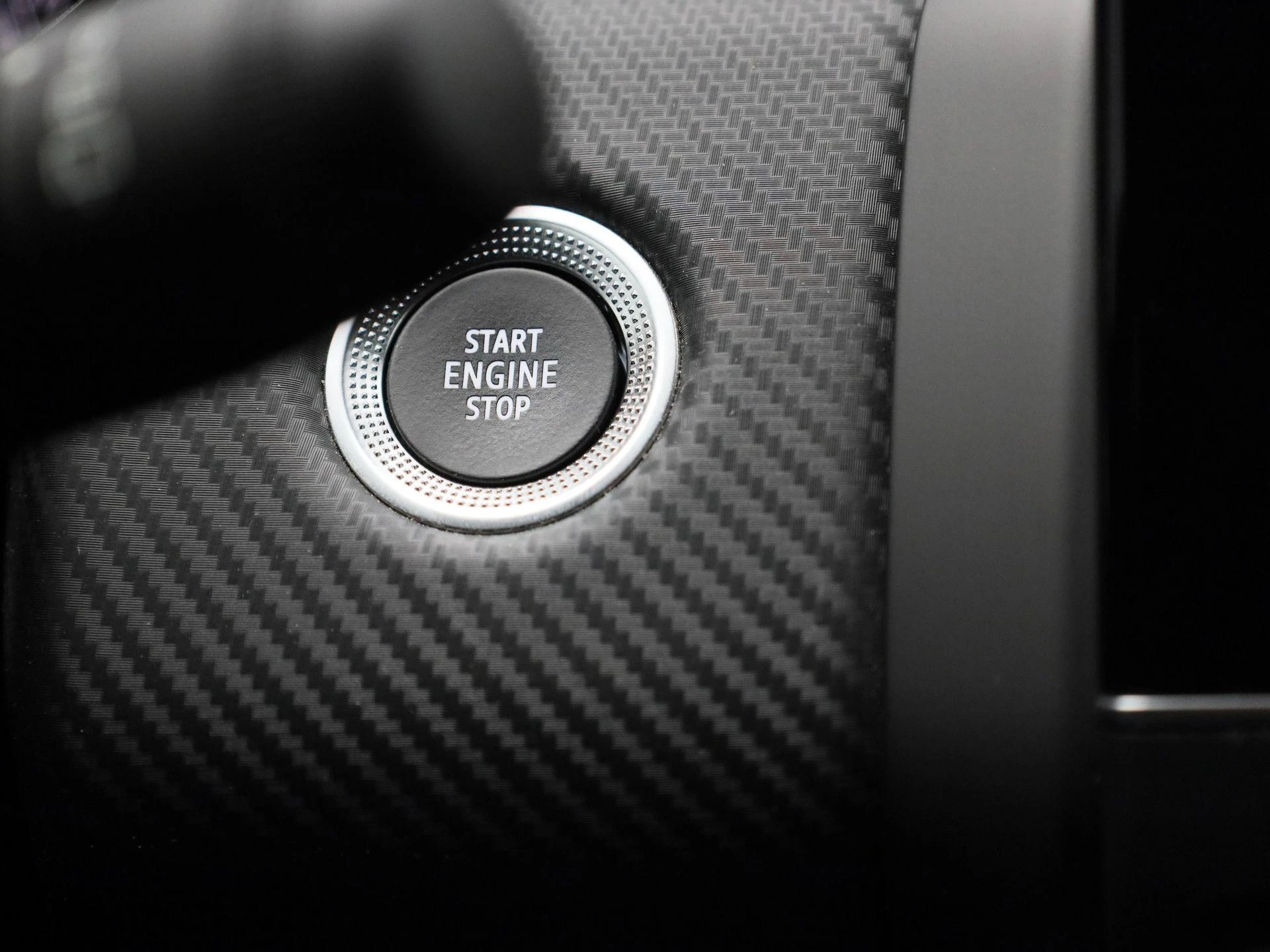 Renault-Clio-image-18