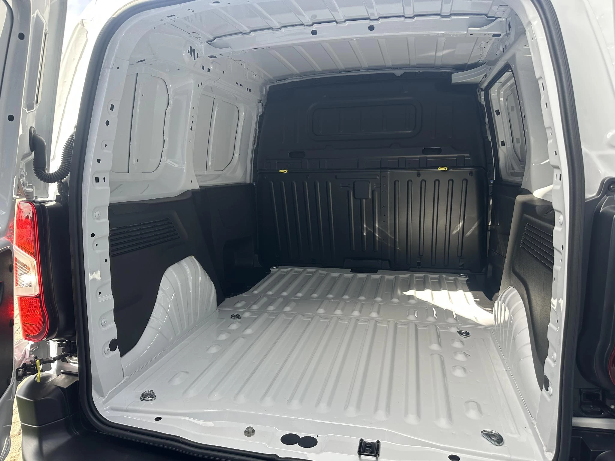 Peugeot-Partner-image-15