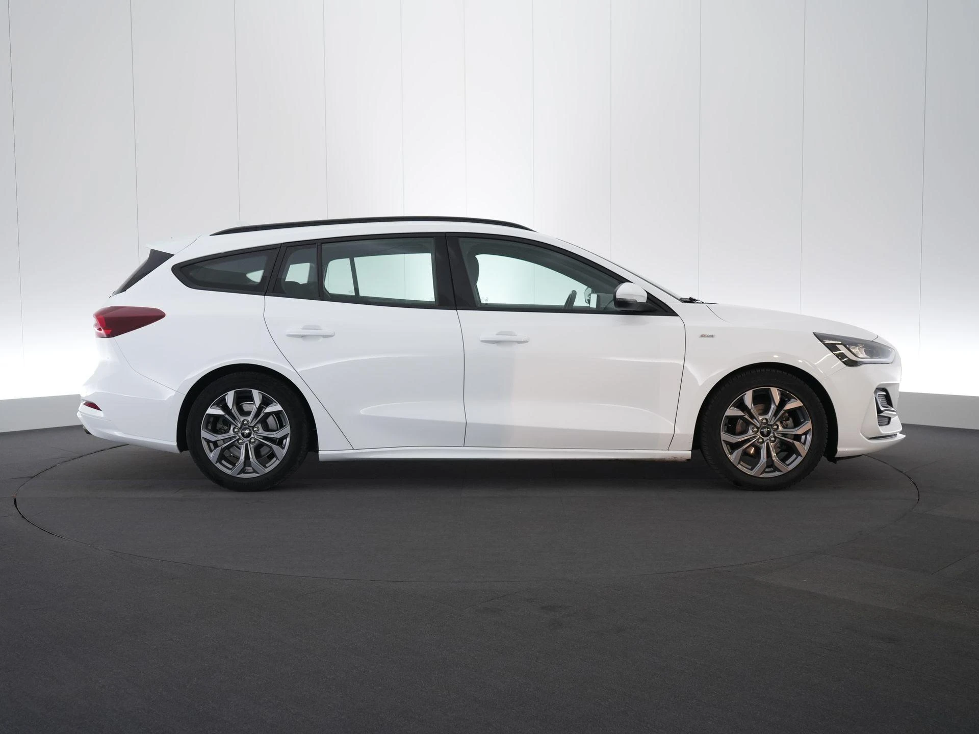 Ford-Focus-image-5
