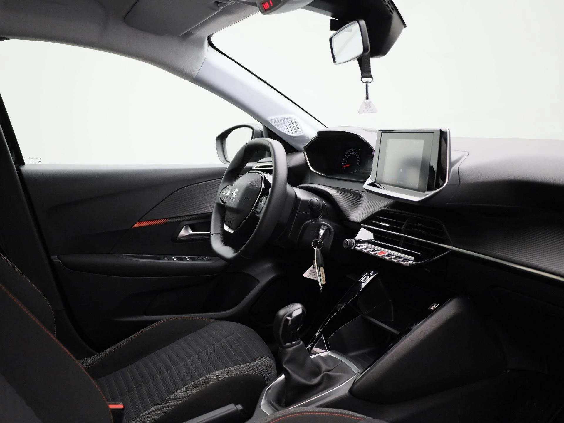 Peugeot-208-image-29