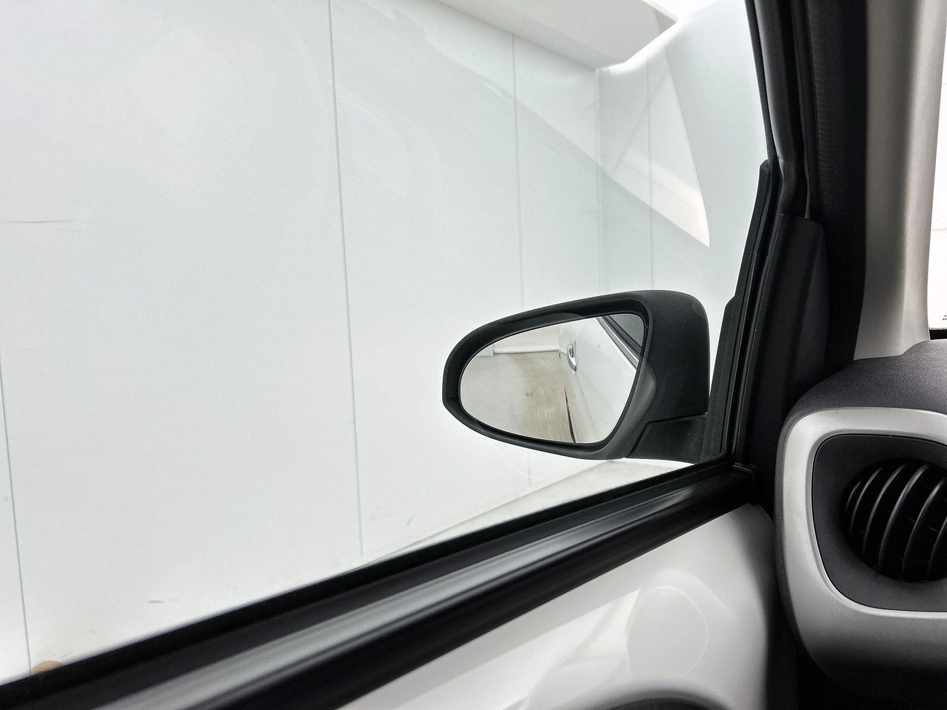 Peugeot-108-image-17