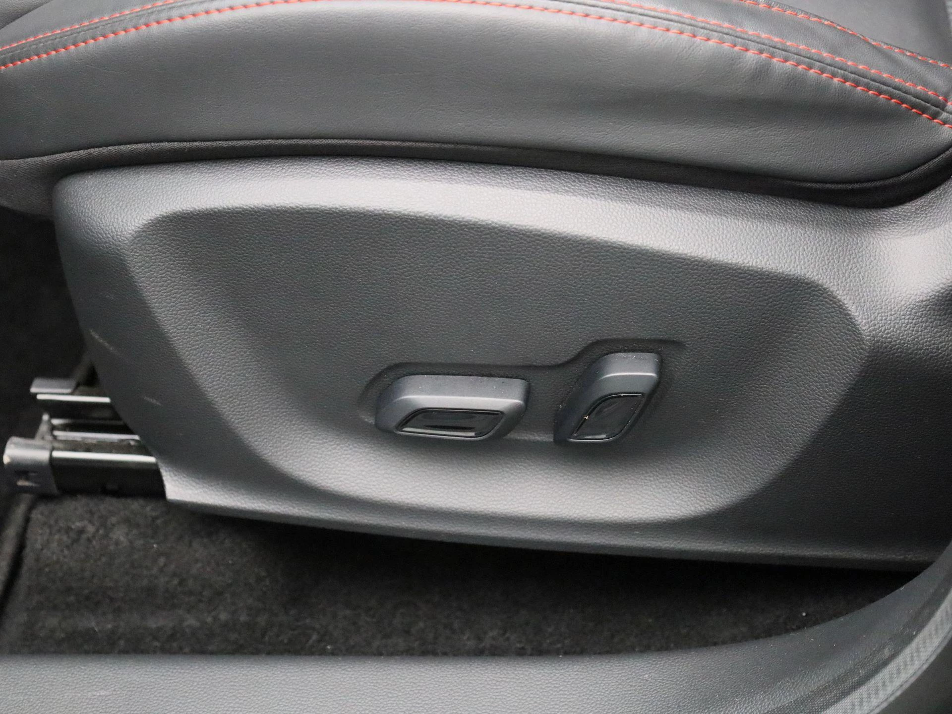 MG ZS EV Long Range Luxury 70 kWh