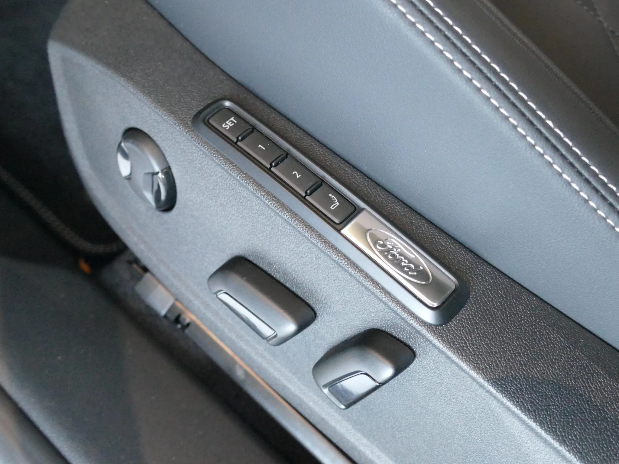 Ford-Explorer-image-12