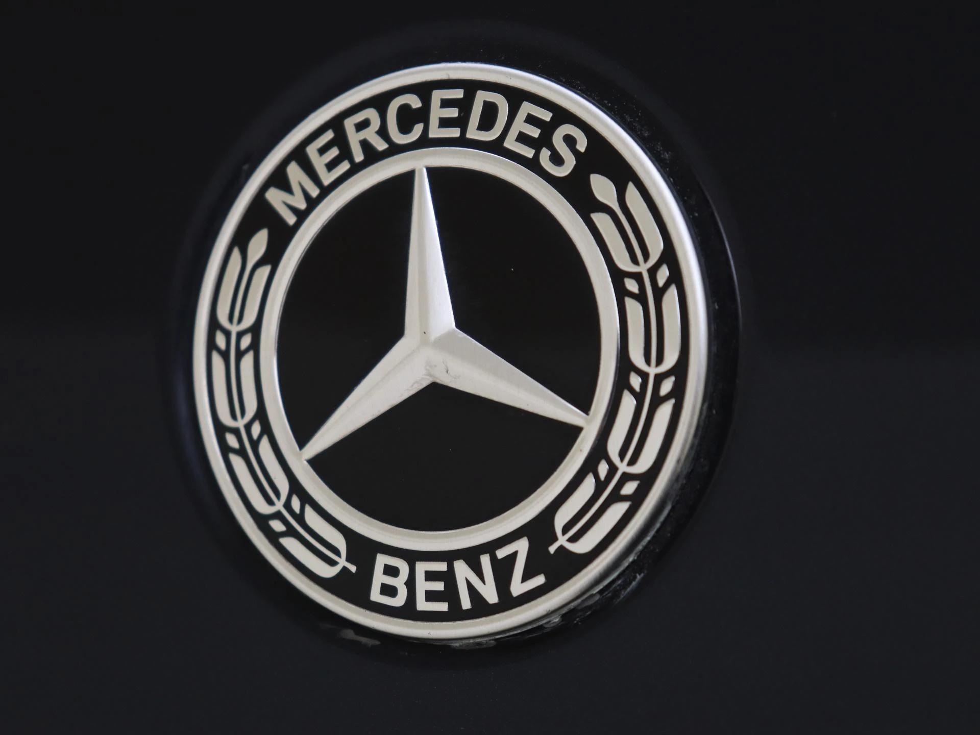 Mercedes-Benz-GLE-image-30
