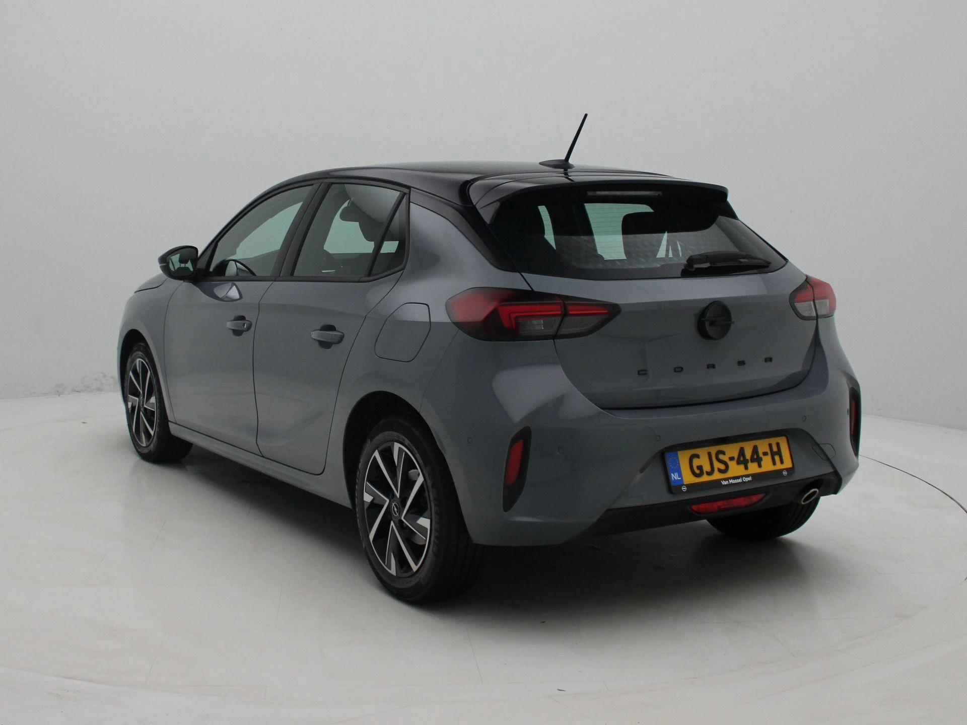 Opel-Corsa-image-1
