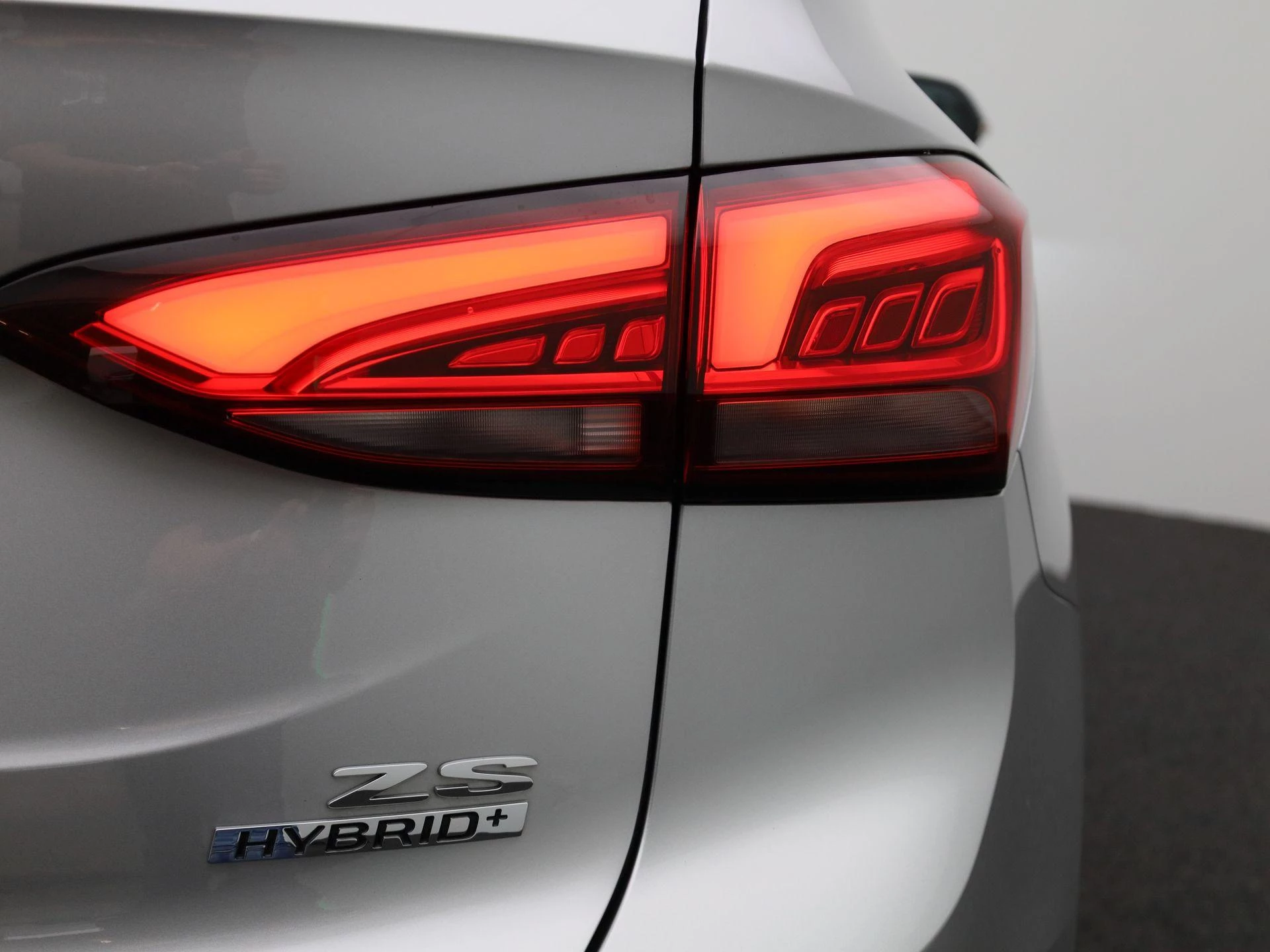 MG-ZS-image-35
