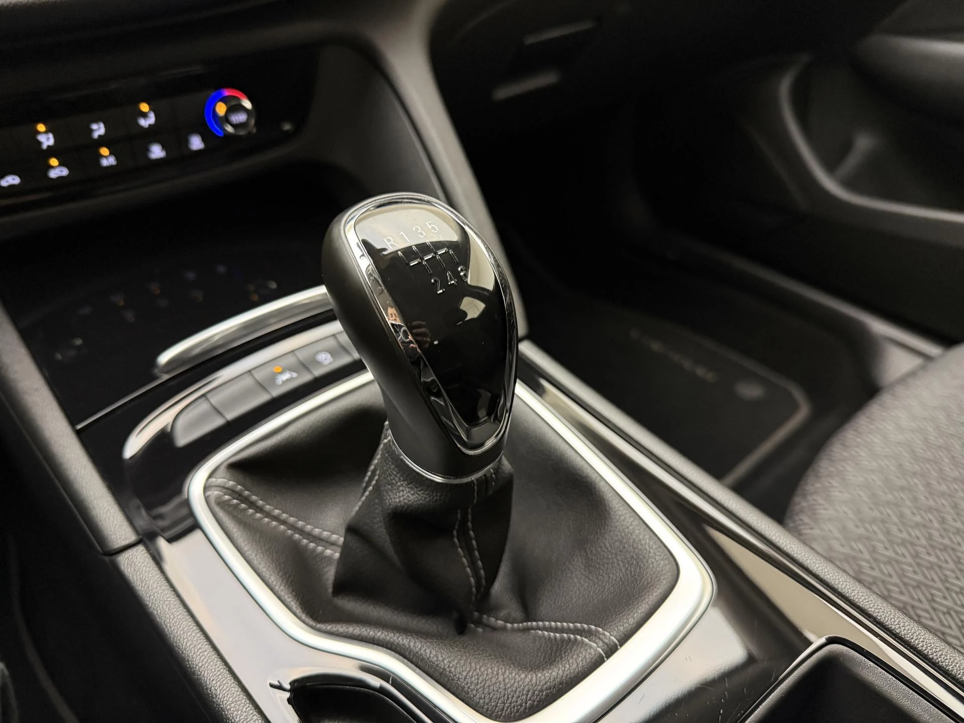 Opel-Insignia-image-21