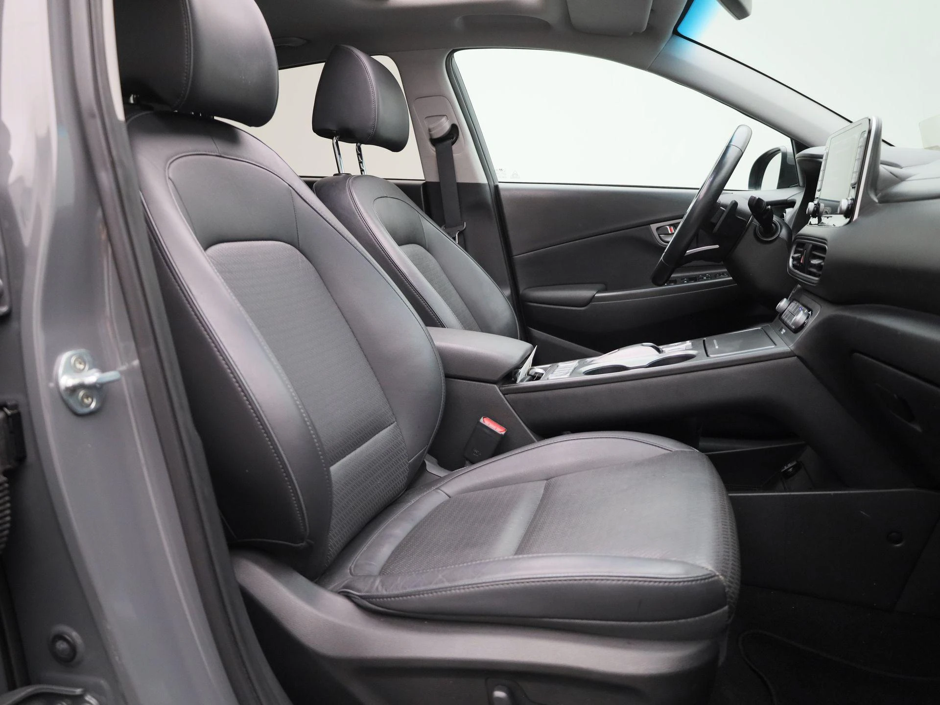 Hyundai-Kona-image-33