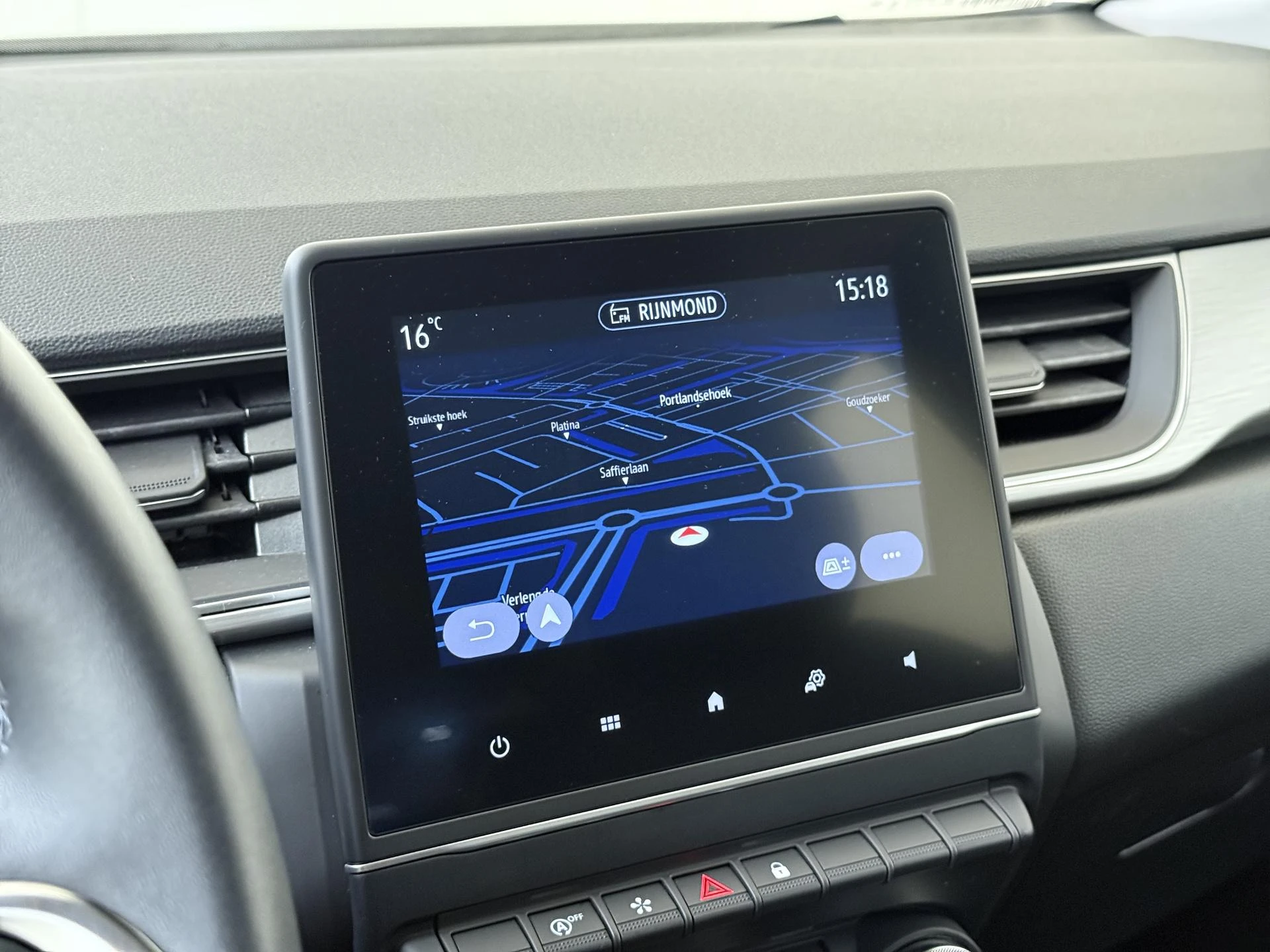Renault-Captur-image-17