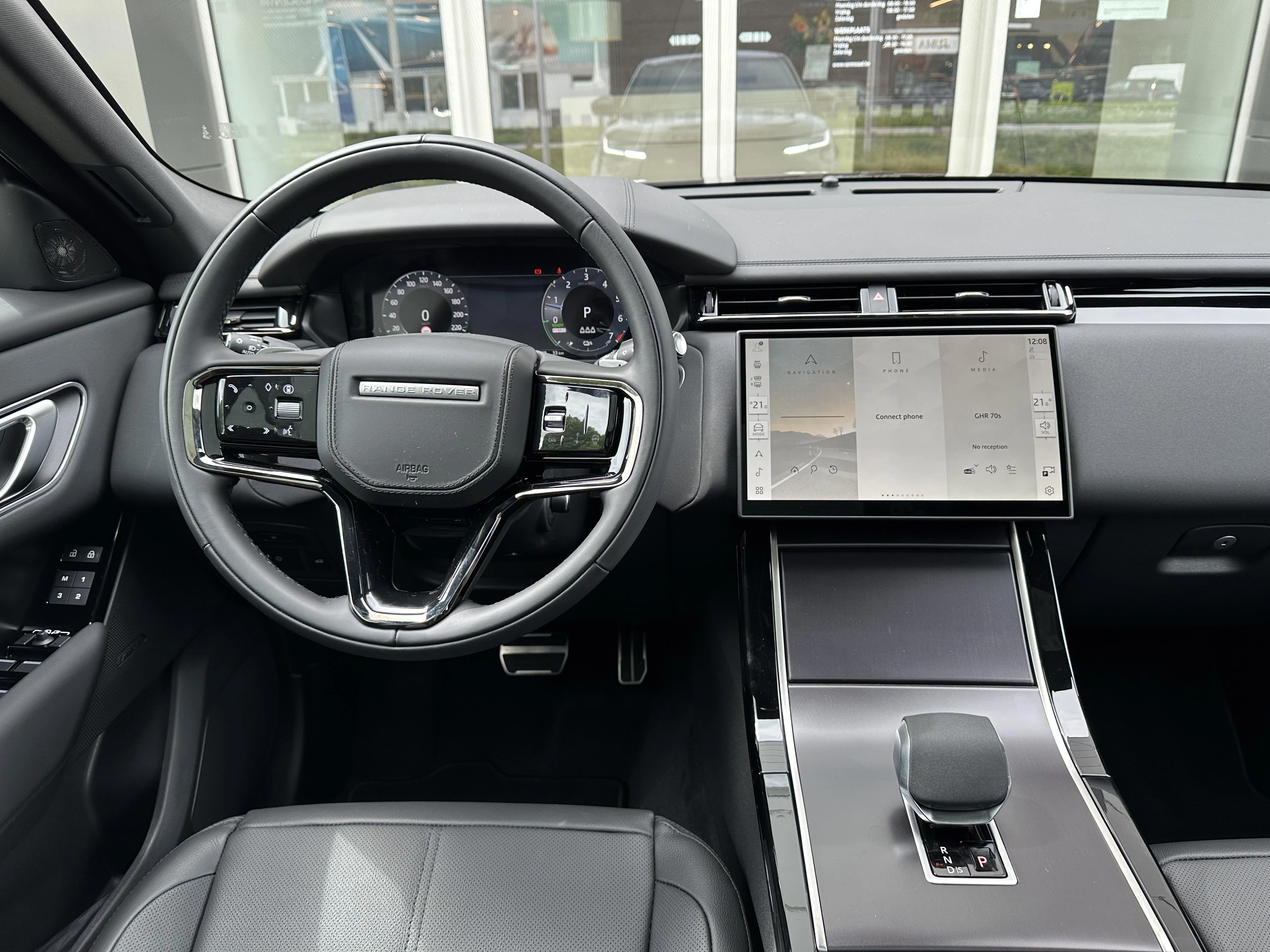 Land Rover-Range Rover Velar-image-15