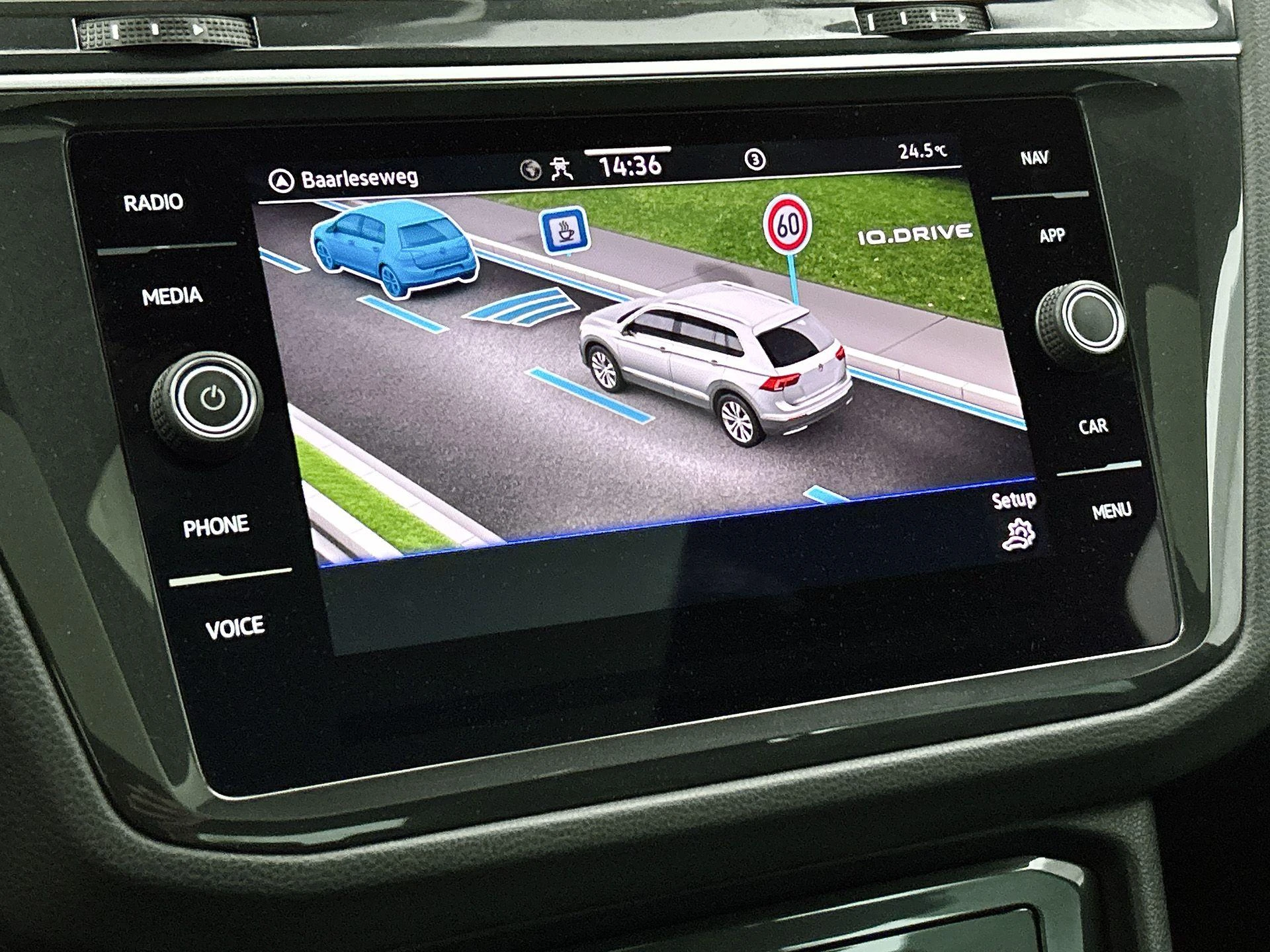 Volkswagen-Tiguan-image-8
