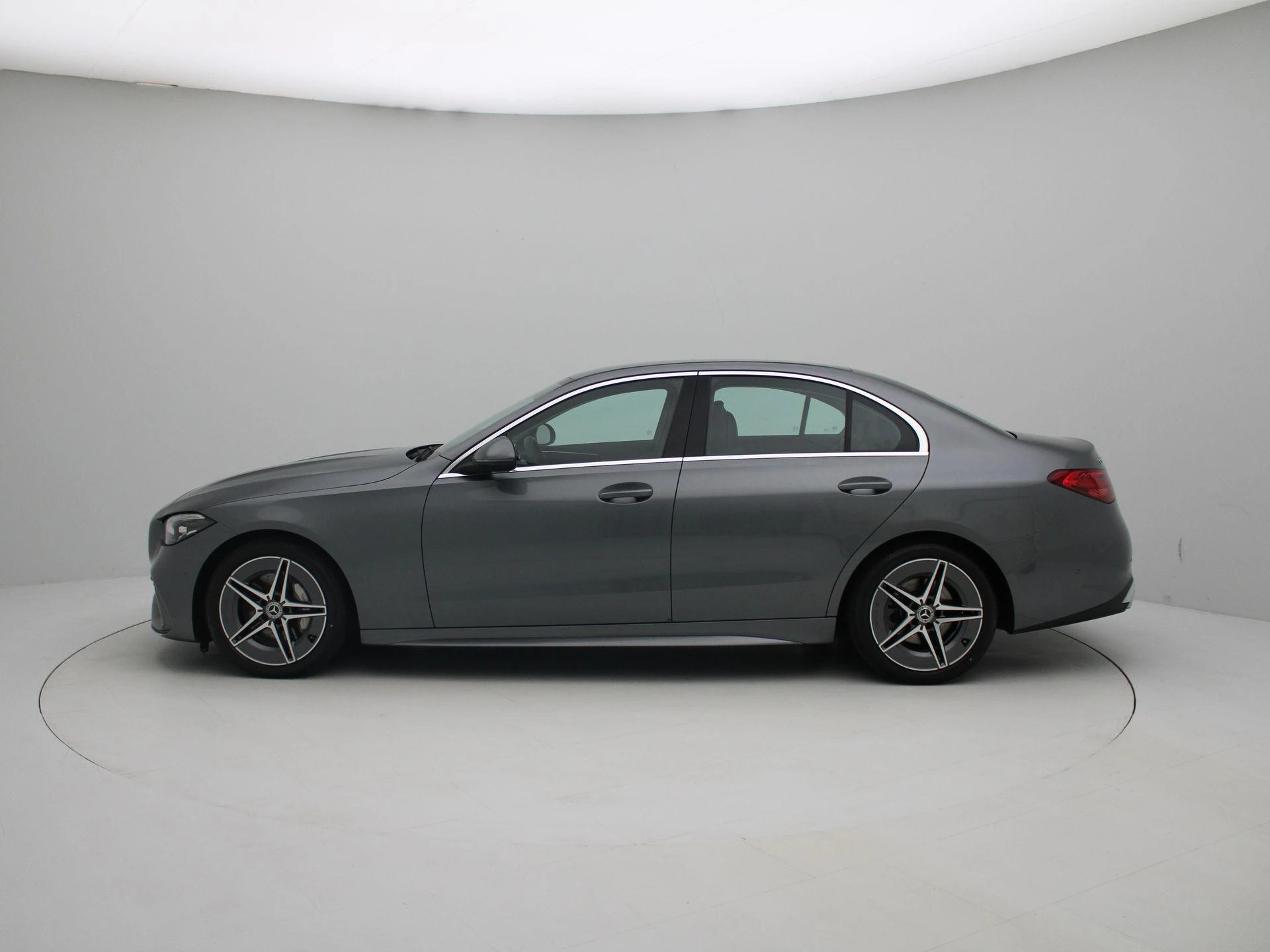 Mercedes-Benz-C-Klasse-image-3