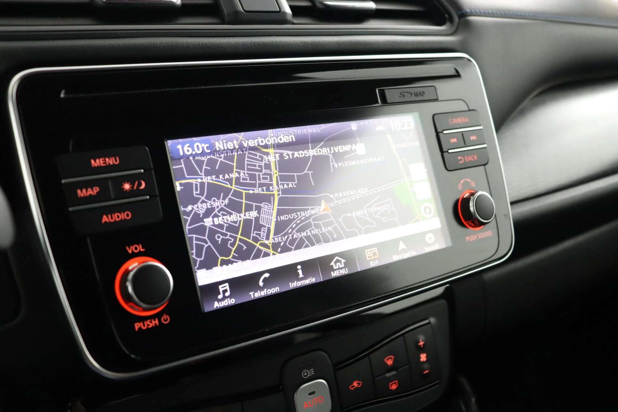 Nissan-Leaf-image-21