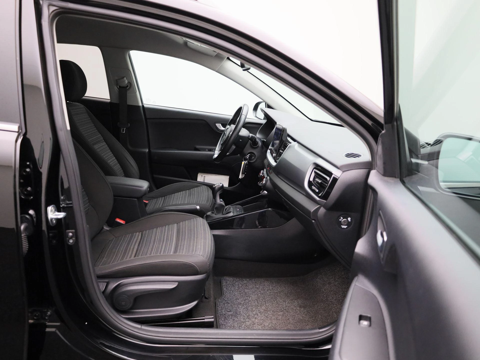 Kia-Stonic-image-29