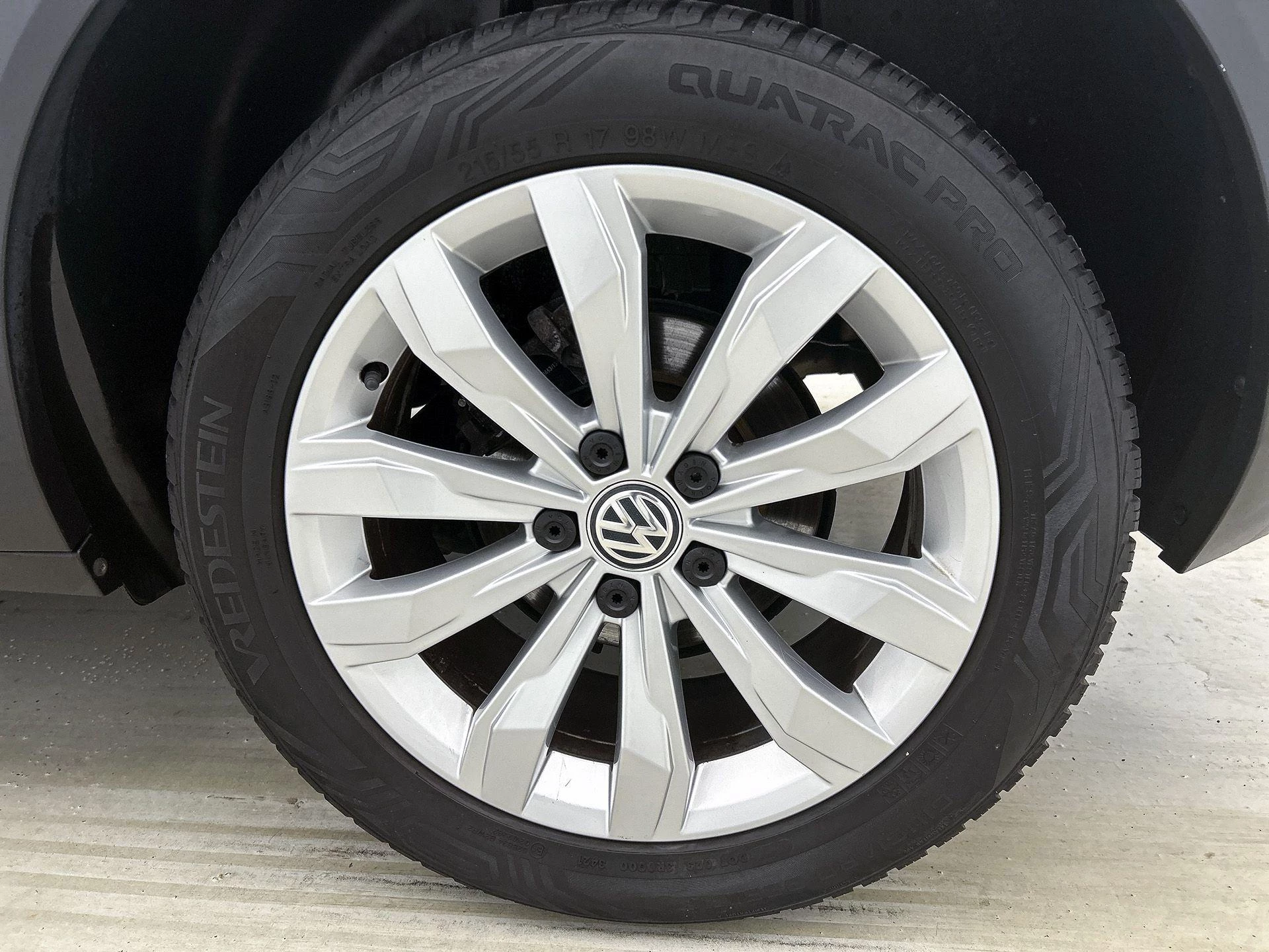 Volkswagen-T-Roc-image-35