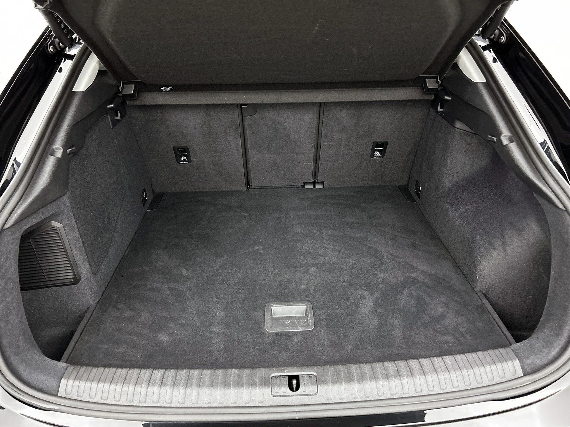 Audi-Q3-image-15