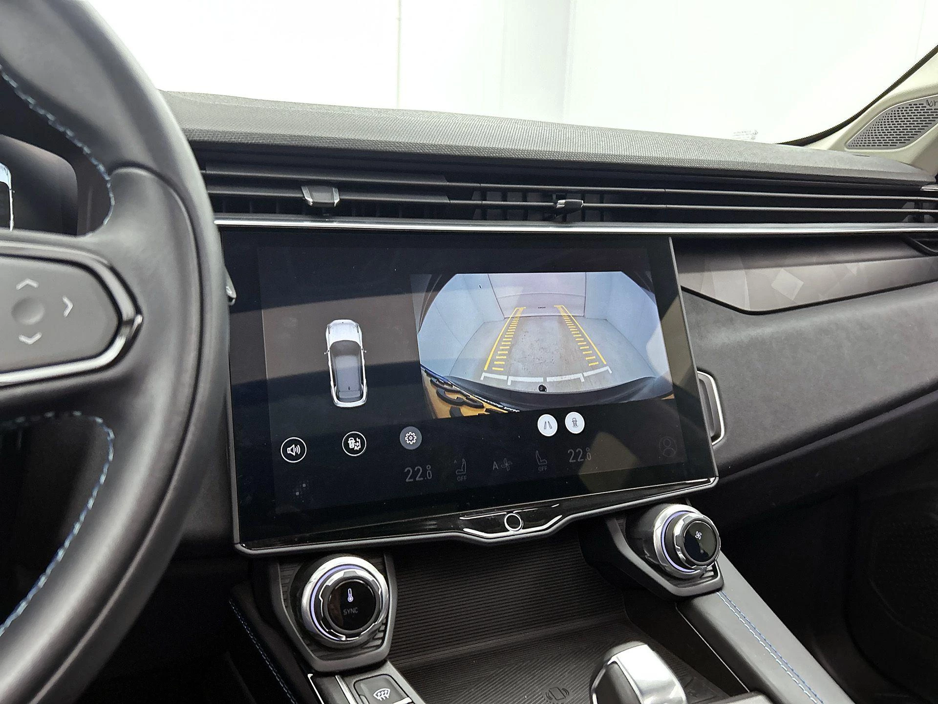 Lynk & Co-01-image-14