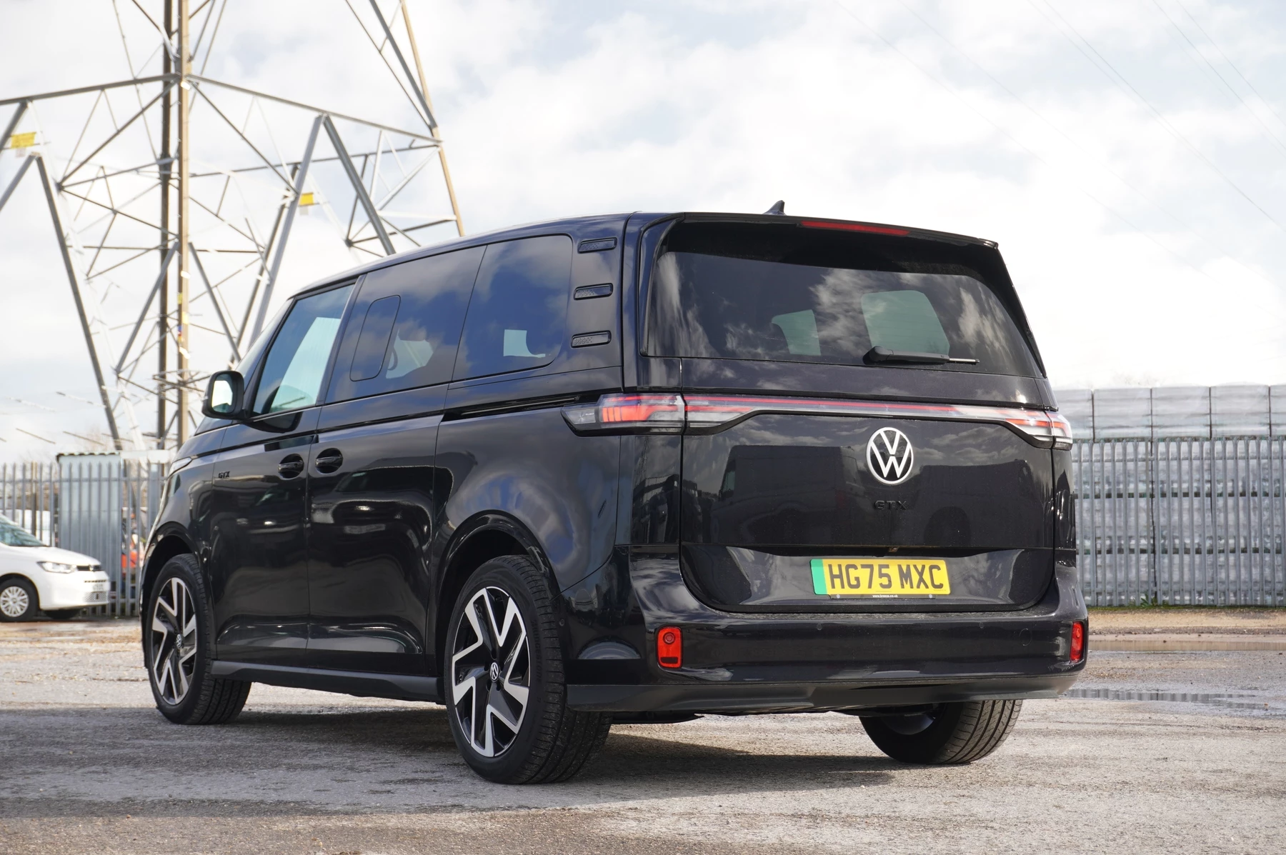 Volkswagen-ID. Buzz-image-2