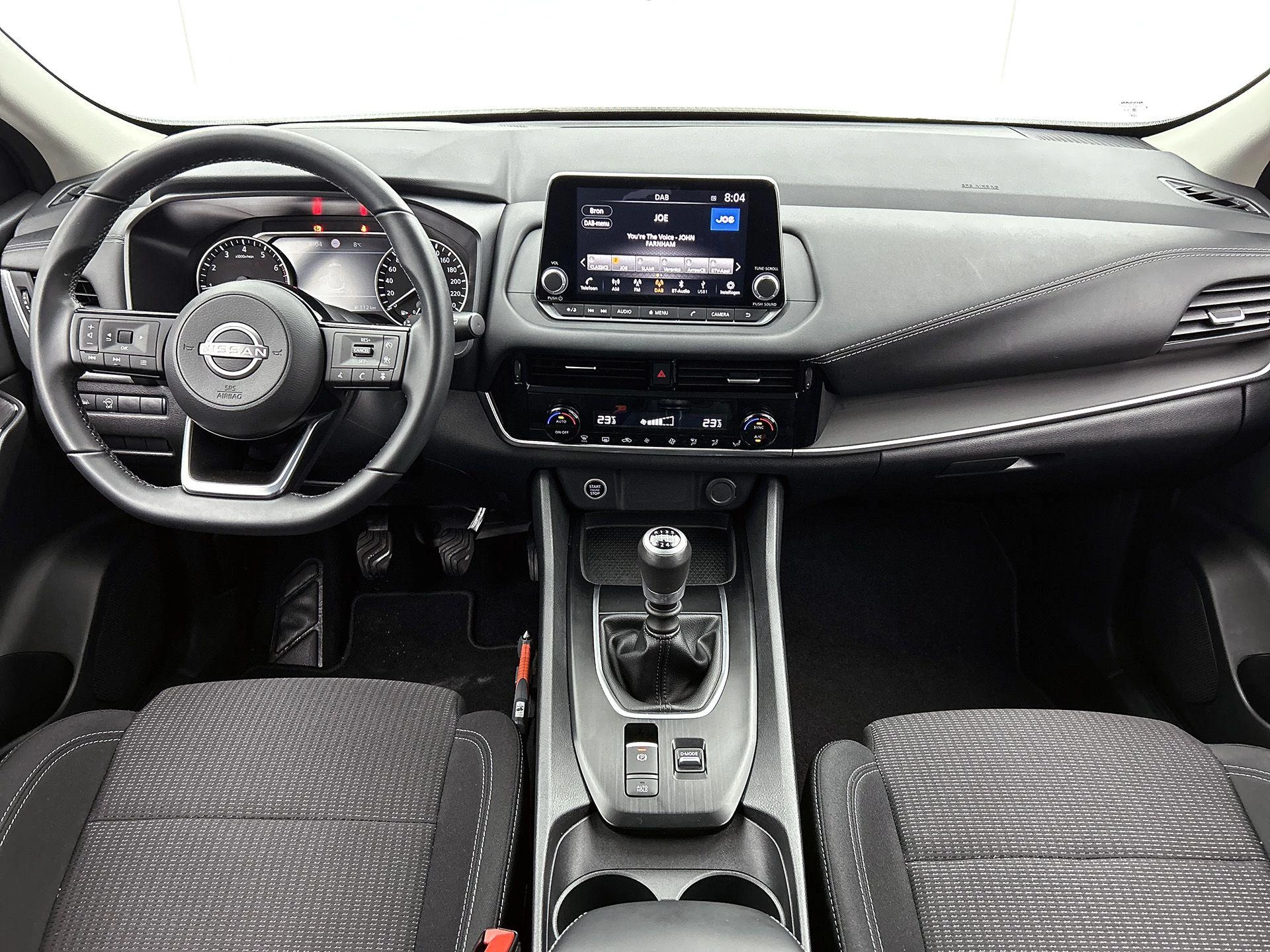 Nissan-QASHQAI-image-18