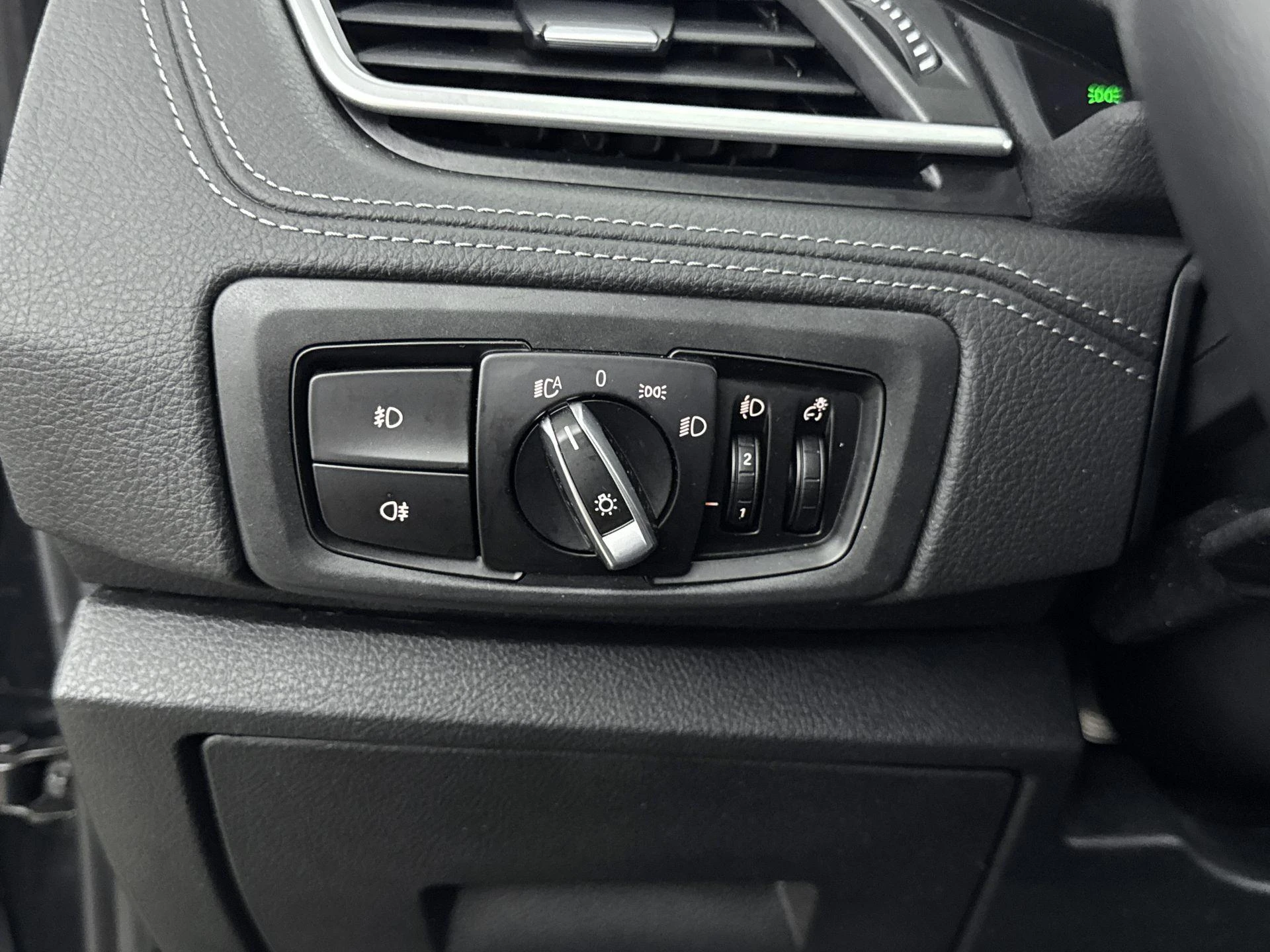 BMW-2 Serie-image-22