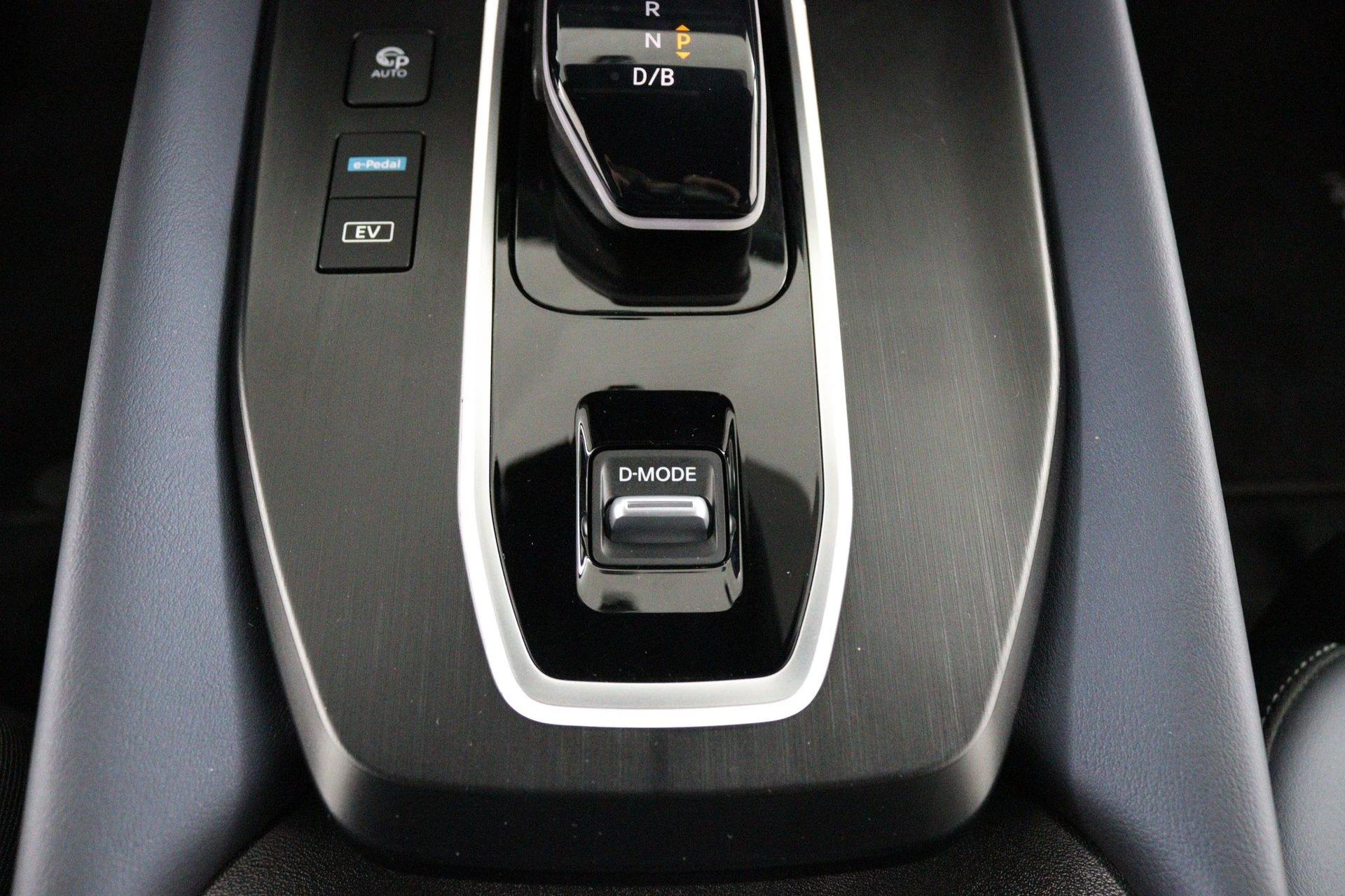 Nissan-QASHQAI-image-54