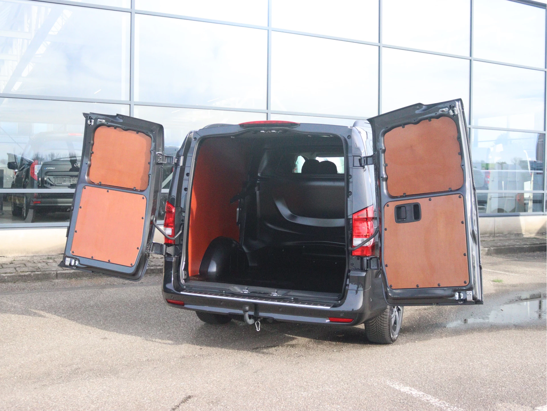 Mercedes-Benz Vito 116 CDI L2 Pro D.C. | CLIMA/NAVI/360˚ CAMERA/2.500KG AHW | Certified
