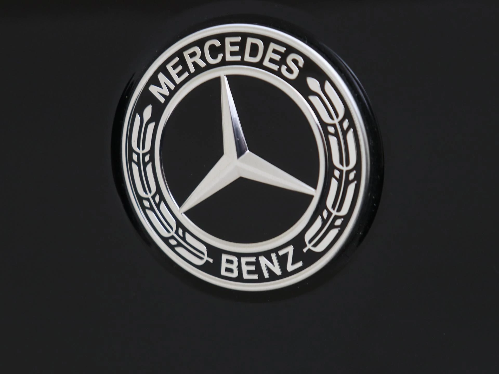 Mercedes-Benz-GLC-image-28