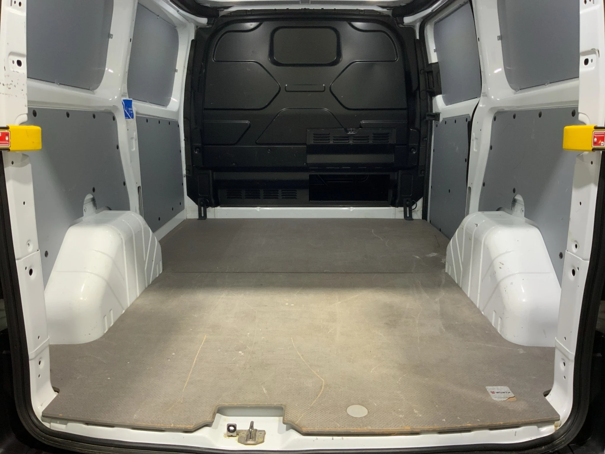 Ford-Transit Custom-image-15
