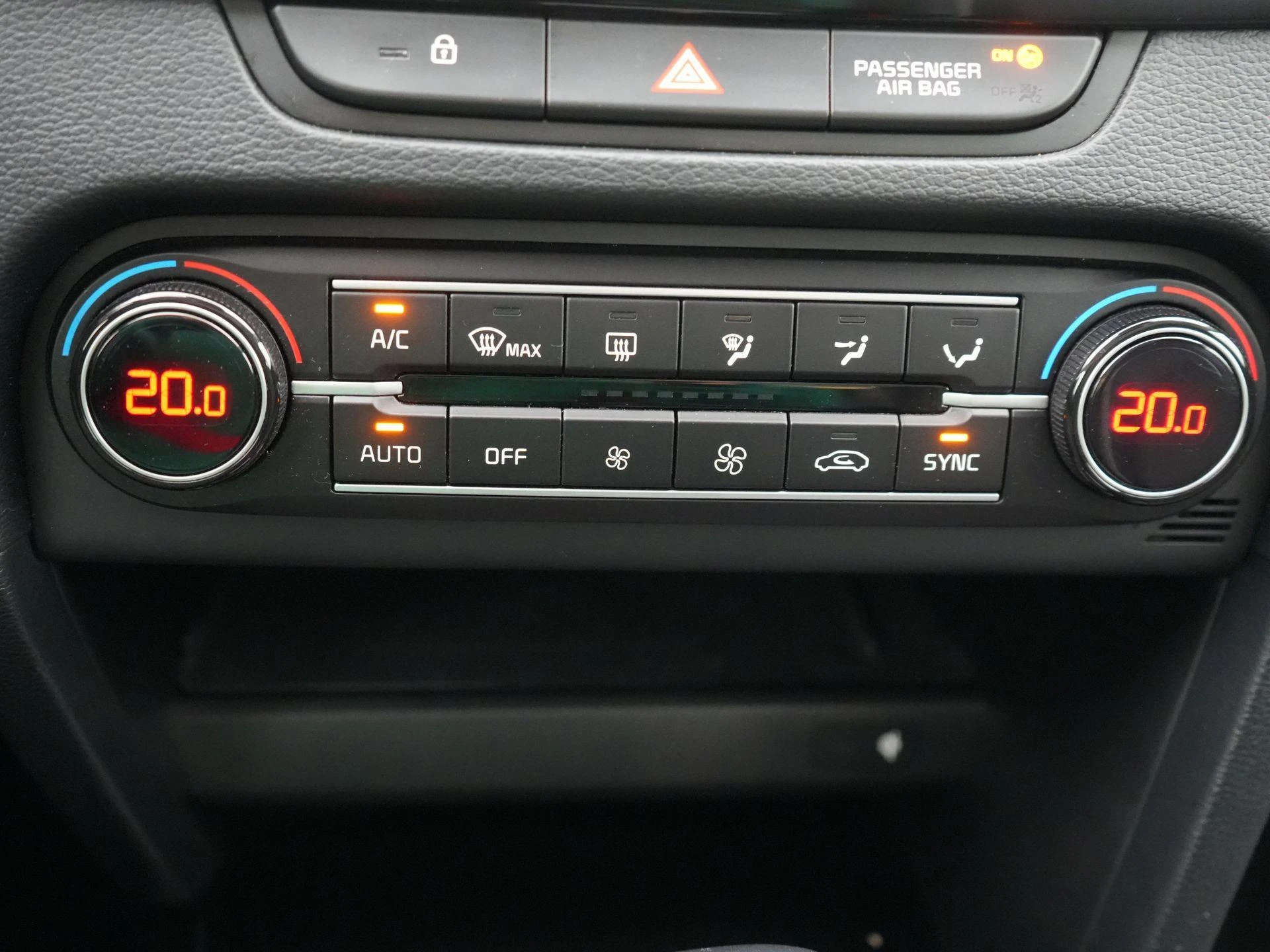 Kia-cee'd-image-21
