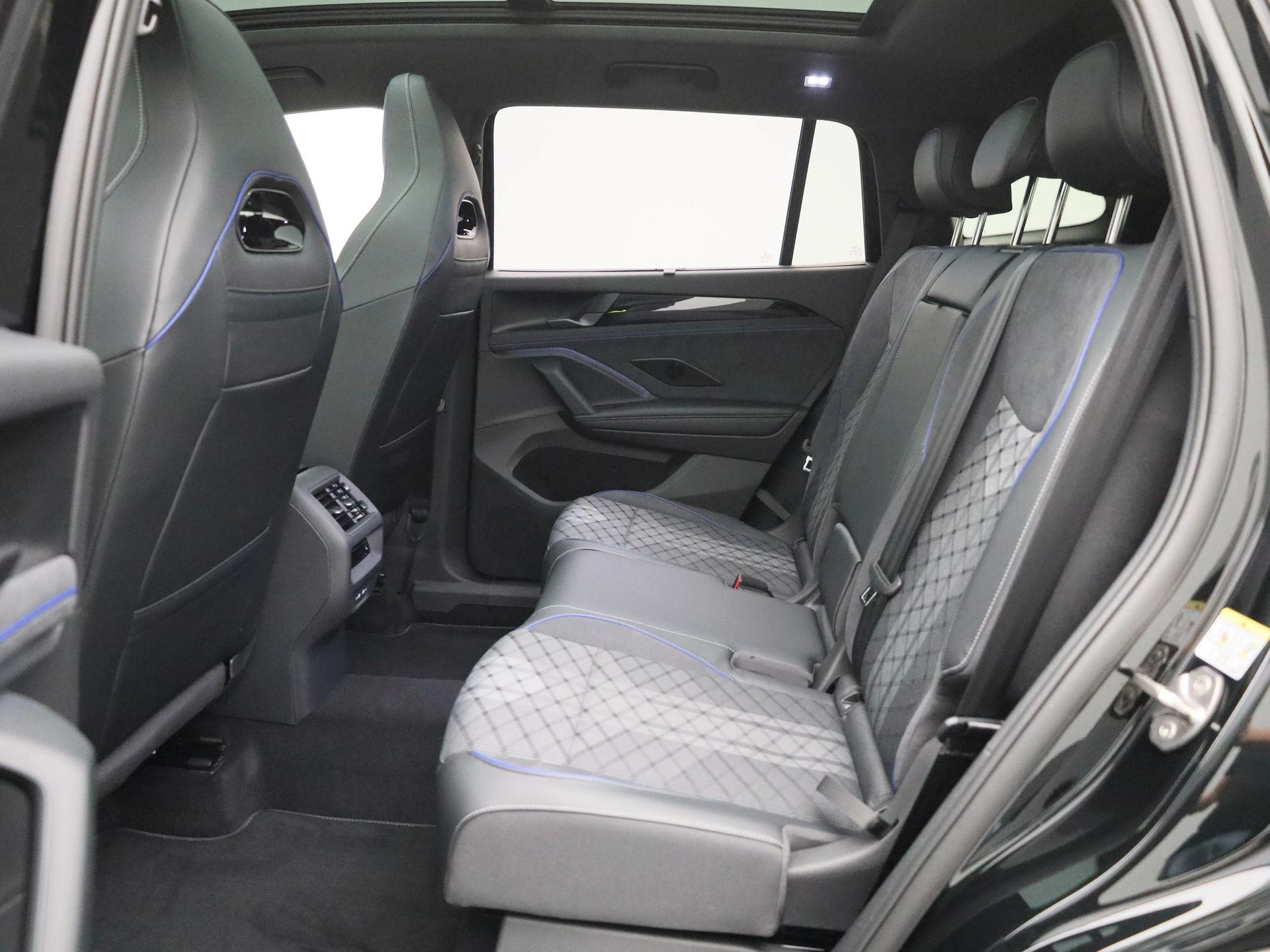 Volkswagen-Tayron-image-10